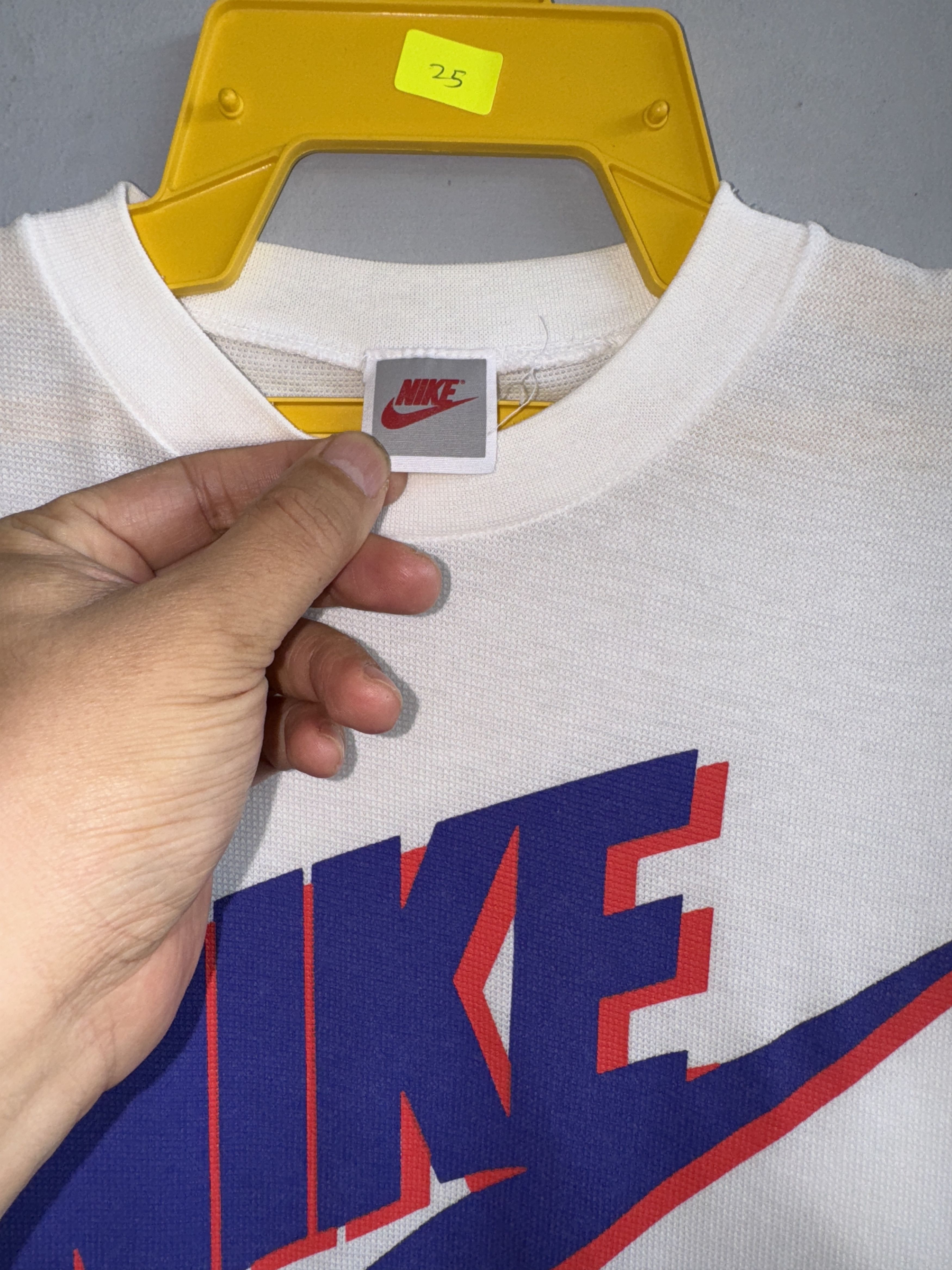 Nike Nike Swoosh Vintage Shirt Size US L / EU 52-54 / 3 - 4 Thumbnail