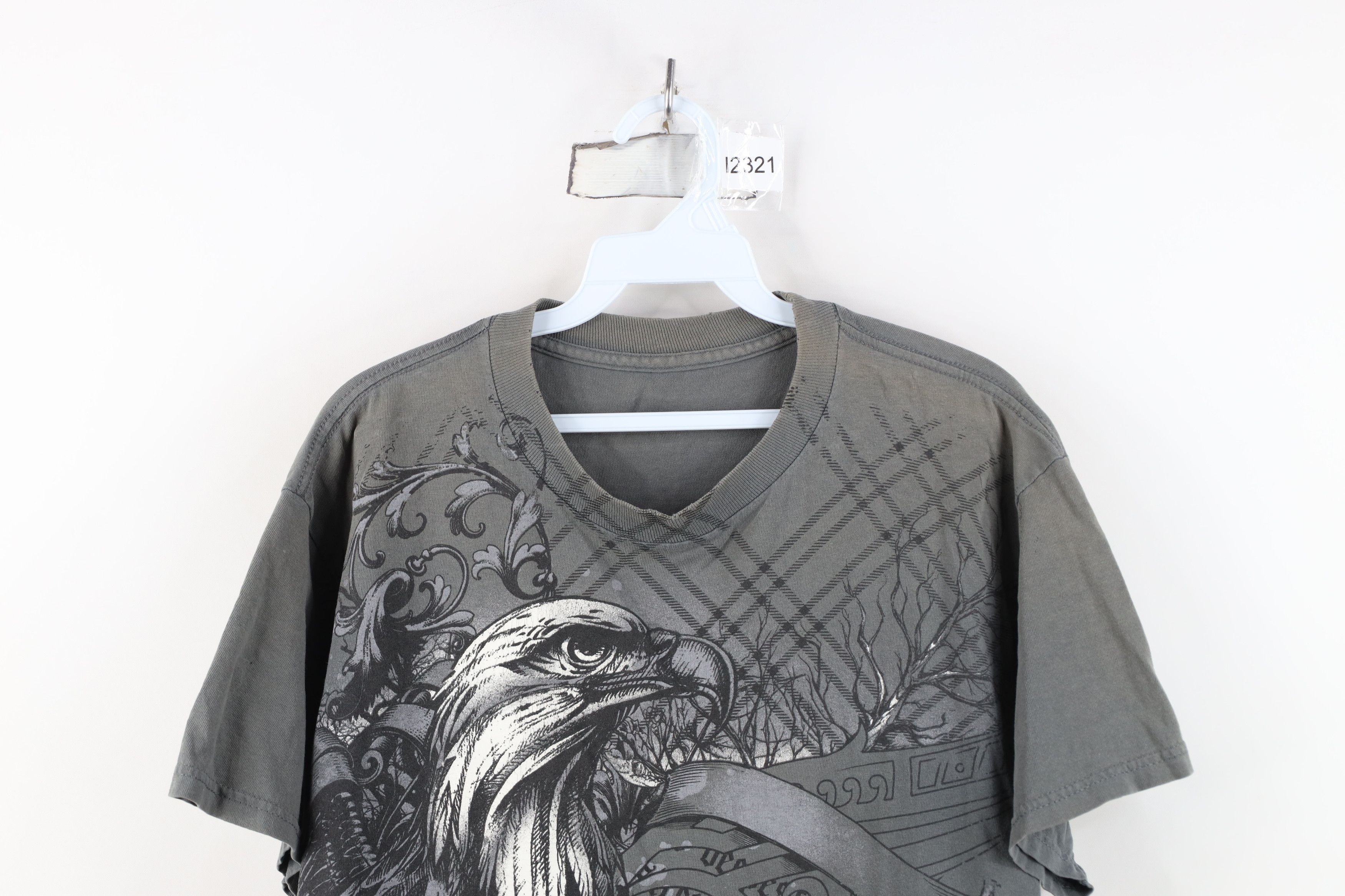 Vintage Vintage Y2K Streetwear Eagle Tribal UFC MMA Fighting T-Shirt Size US M / EU 48-50 / 2 - 2 Thumbnail