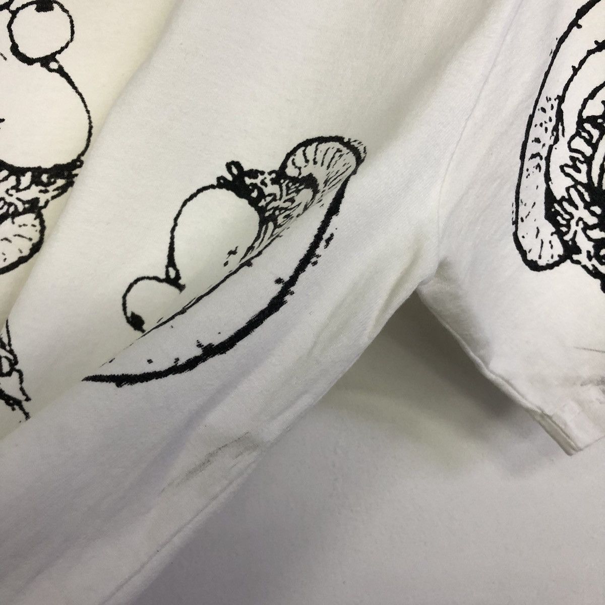 Jun Takahashi × Undercover Undercover 02SS HAZE period hamburger all-over print Tshirt Size US M / EU 48-50 / 2 - 14 Thumbnail