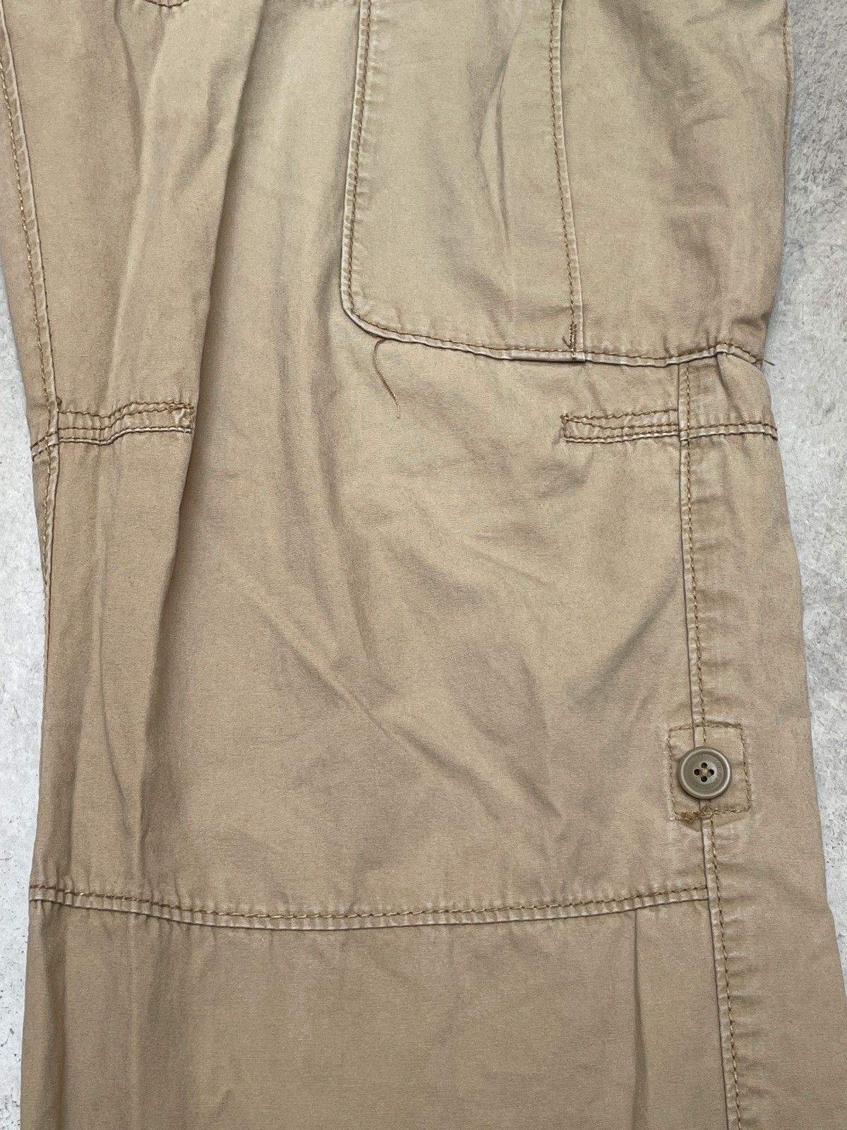 Vintage Vintage Military Cargo Pants Beige Wide Workwear Fit size 36 Size US 36 / EU 52 - 9 Thumbnail