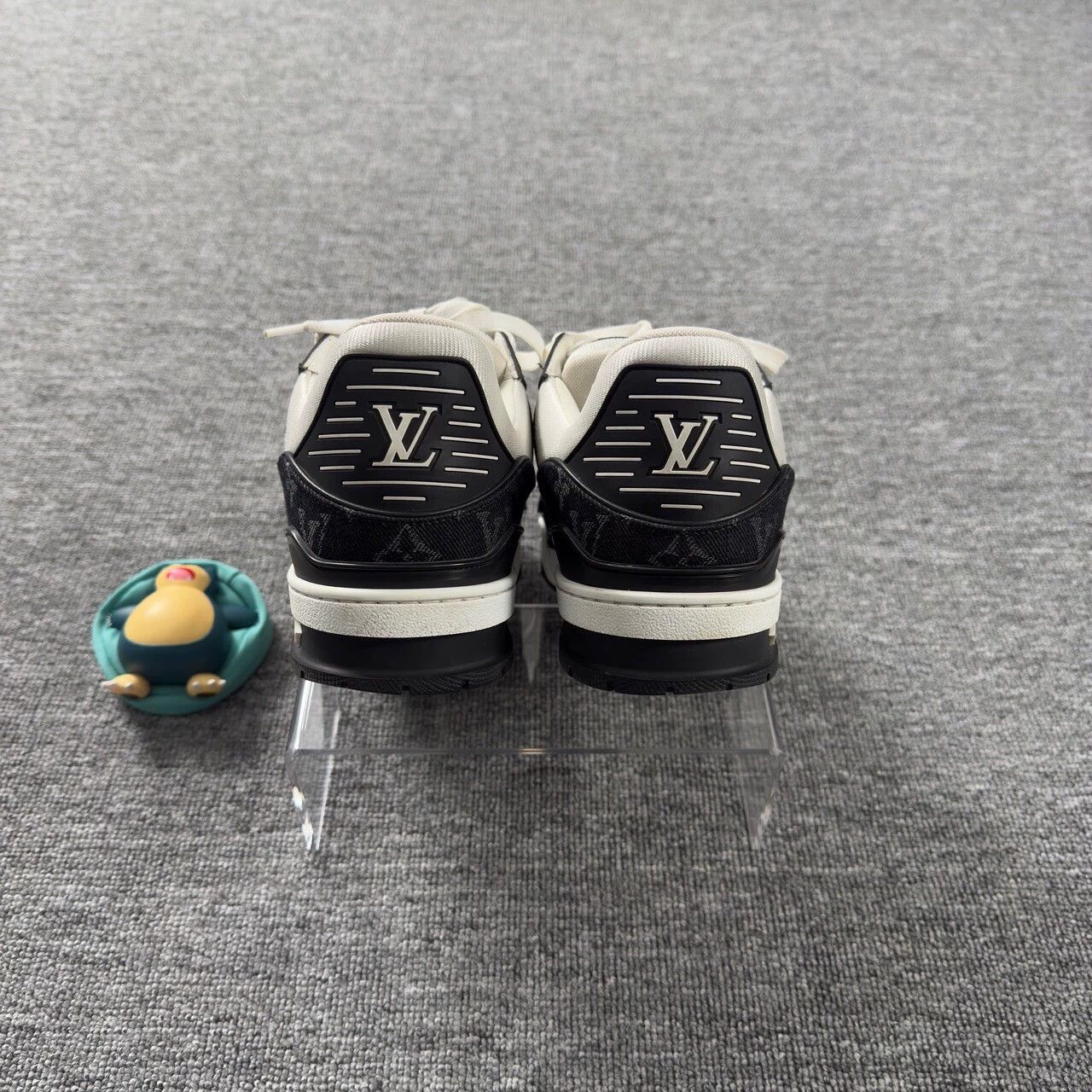 Louis Vuitton LV Trainer Panda Denim 42 95 New Size US 9 / EU 42 - 3 Thumbnail