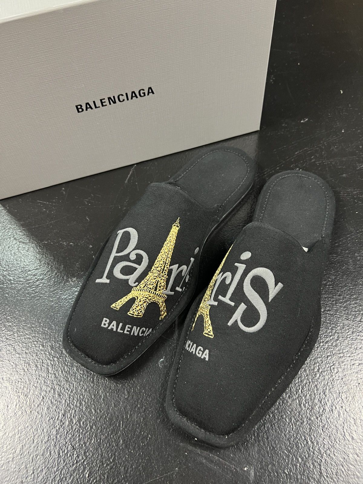 Balenciaga Balenciaga Slippers | Grailed
