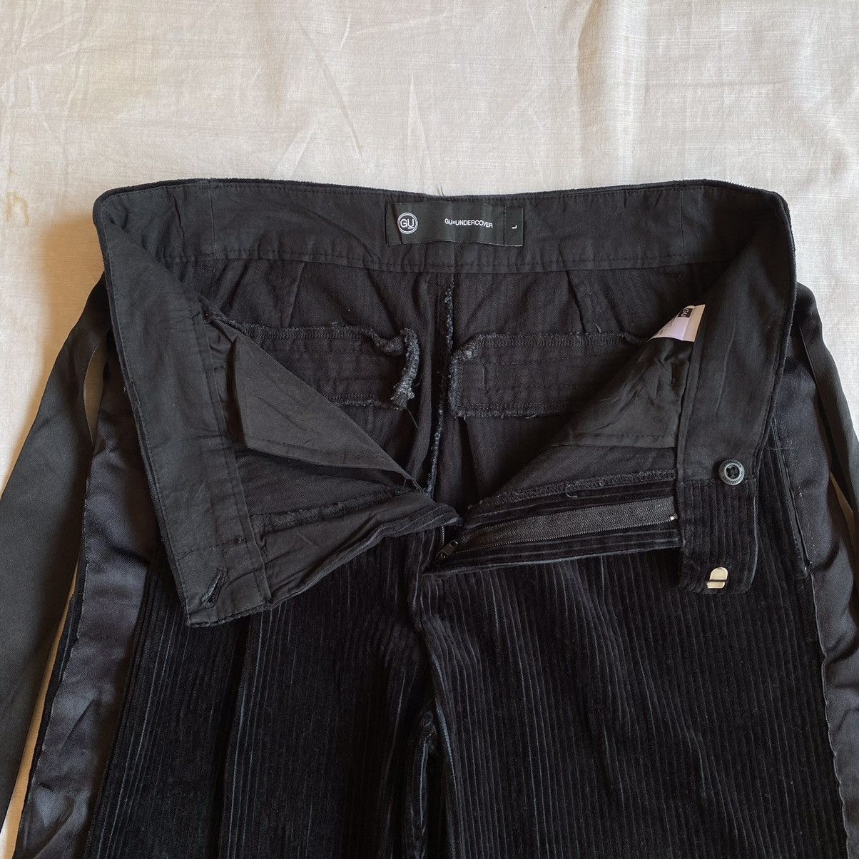 GU × Undercover GU x Undercover Side Taped Corduroy Baggy Pants Size US 30 / EU 46 - 7 Thumbnail