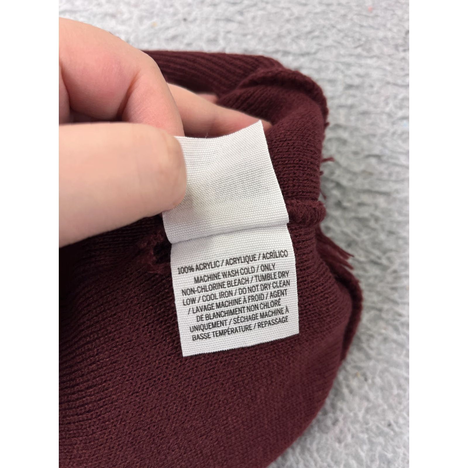 Victoria's Secret Victoria's Secret Beanie Hat Adults One Size Burgundy White Pom Pink Ski Snow Striped Logo Winter Mens Womens Girls Boys Size ONE SIZE - 8 Thumbnail