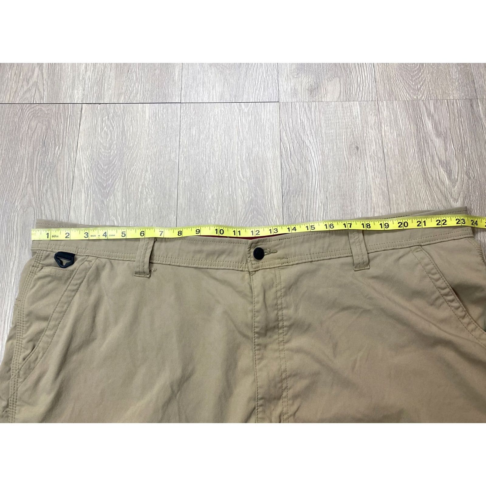 Wrangler Wrangler Shorts Mens 48 Beige Cargo Lightweight Nylon Comfort Utility Travel Cargo Pocket Shorts Beige Mens 48 Outdoor Summer Casual Size US 32 / EU 48 - 7 Thumbnail