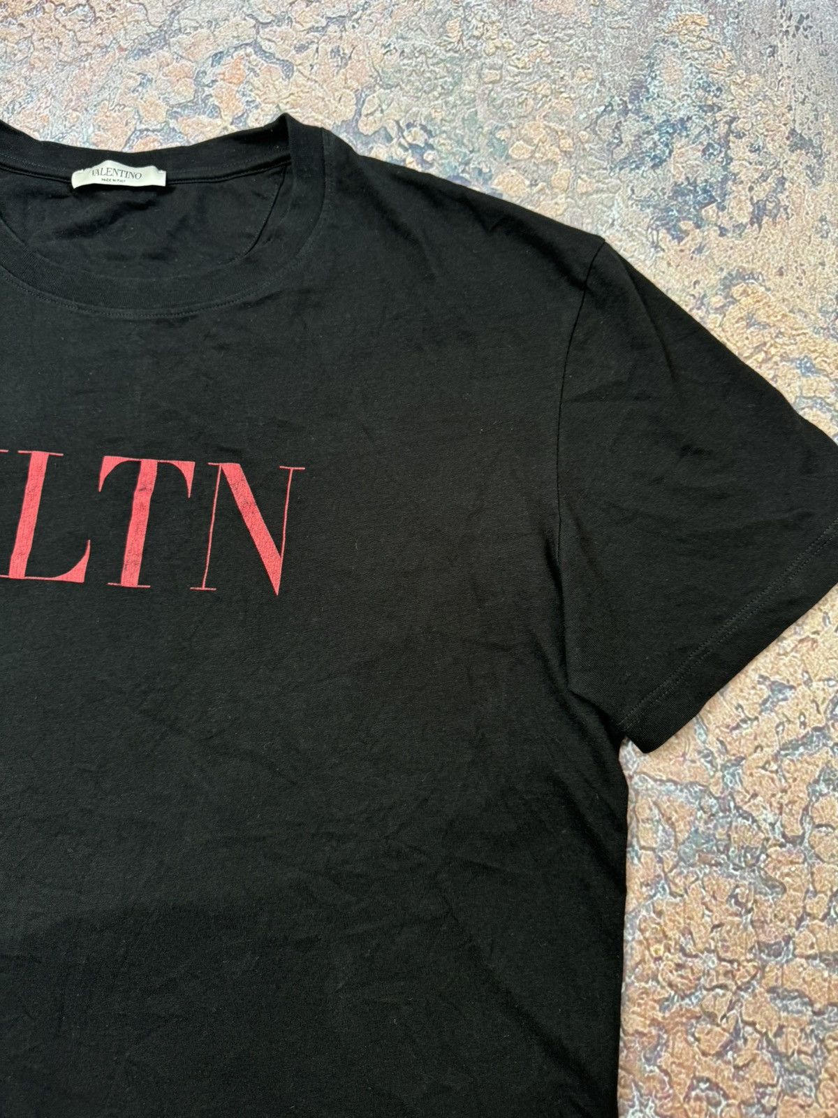 Valentino × Vintage Valentino Logo Tee Size US XL / EU 56 / 4 - 6 Thumbnail