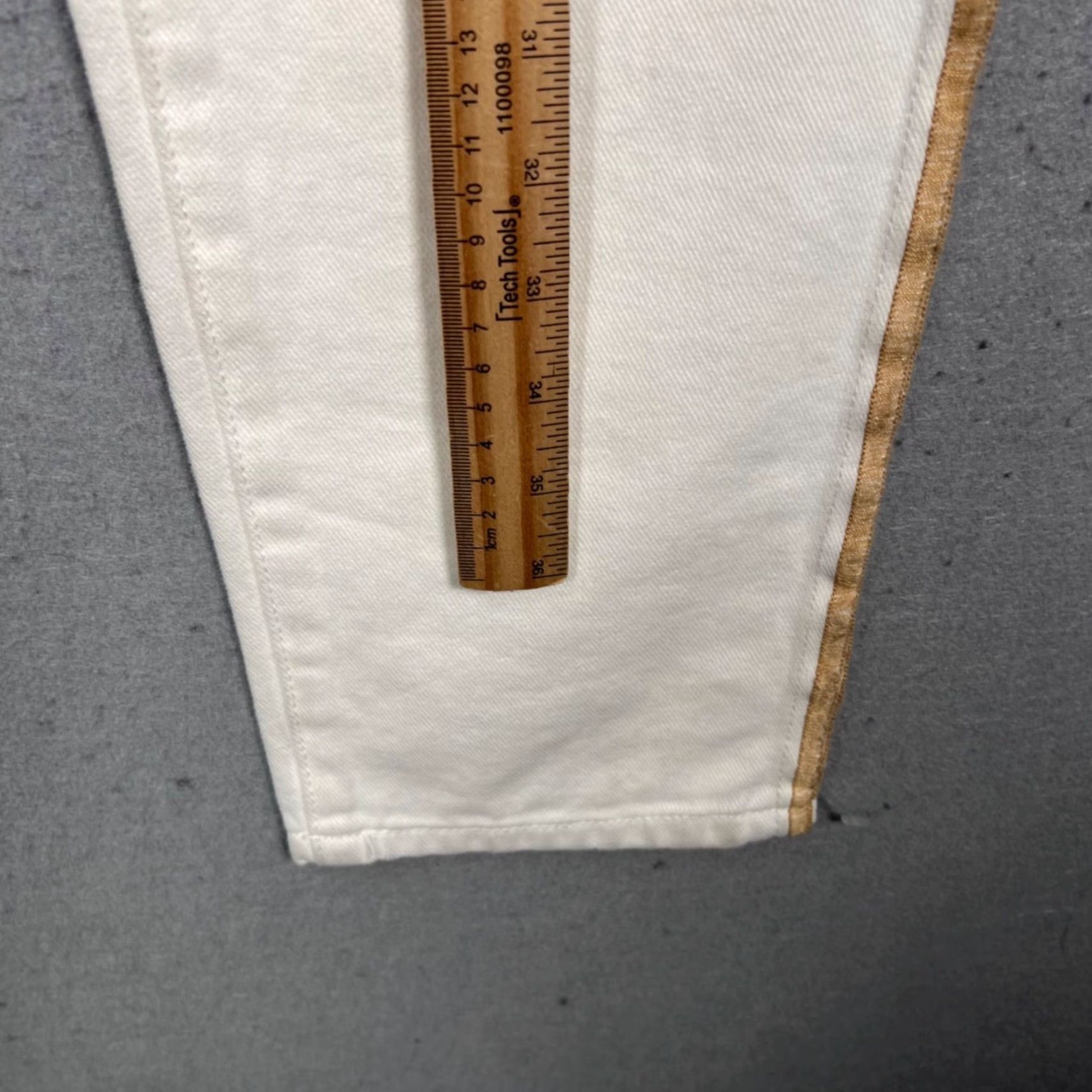 Vintage One Teaspoon Womens Size 26 White Straight-Leg Jeans With Beige Trim 100% Cotton Jeans Womens 26 White Denim 90s? Size 26" / US 2 / IT 38 - 7 Thumbnail