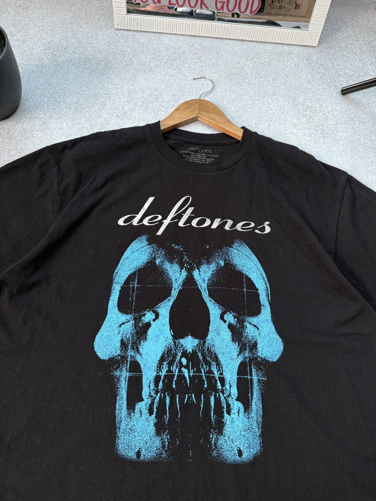 Band Tees Vintage Deftones T-Shirt Scull Blue Graphic Logo Short Sleev Size US XL / EU 56 / 4 - 4 Thumbnail