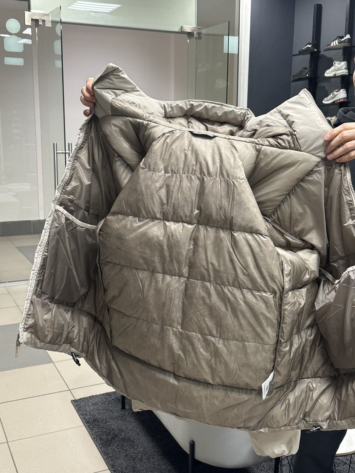Arc'teryx Arcteryx Thorium SV Hoody Mens Puffer Down Jacket (L) – New Size US L / EU 52-54 / 3 - 5 Thumbnail