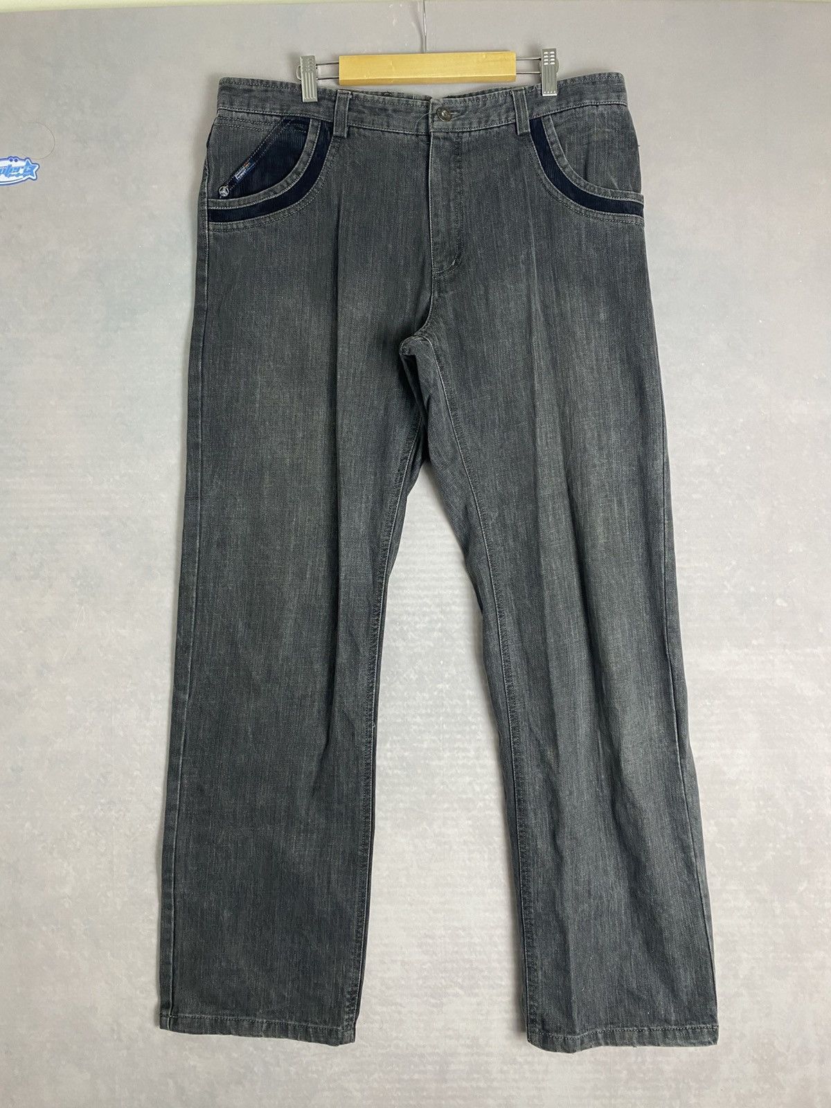 United Colors Of Benetton RARE🔥 Classic Wear x Benetton Colour Jeans Size US 36 / EU 52 - 1 Thumbnail