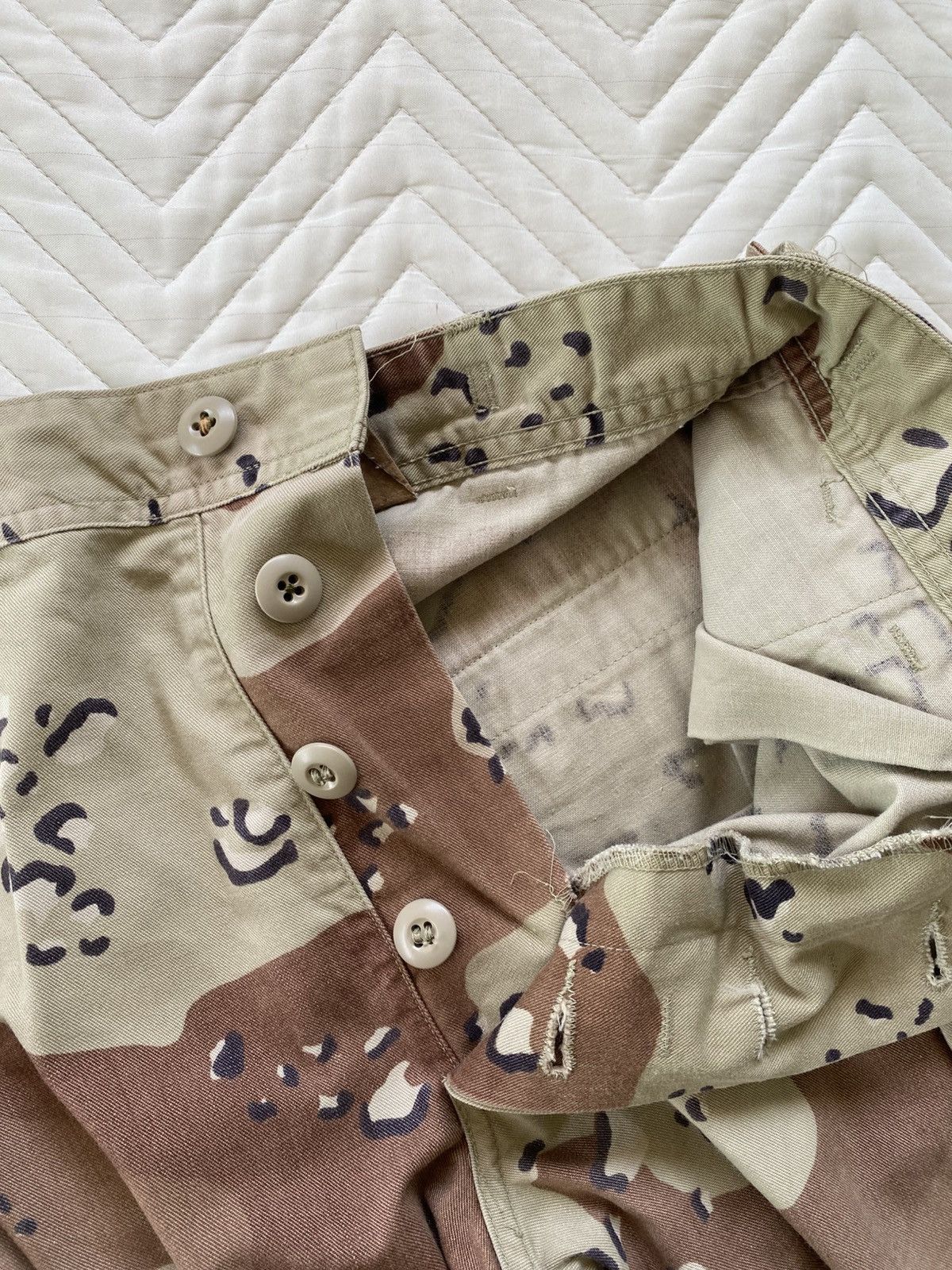 Vintage True Vintage 90s US Army Desert Storm Camouflage Cargo Pants Size US 32 / EU 48 - 8 Thumbnail