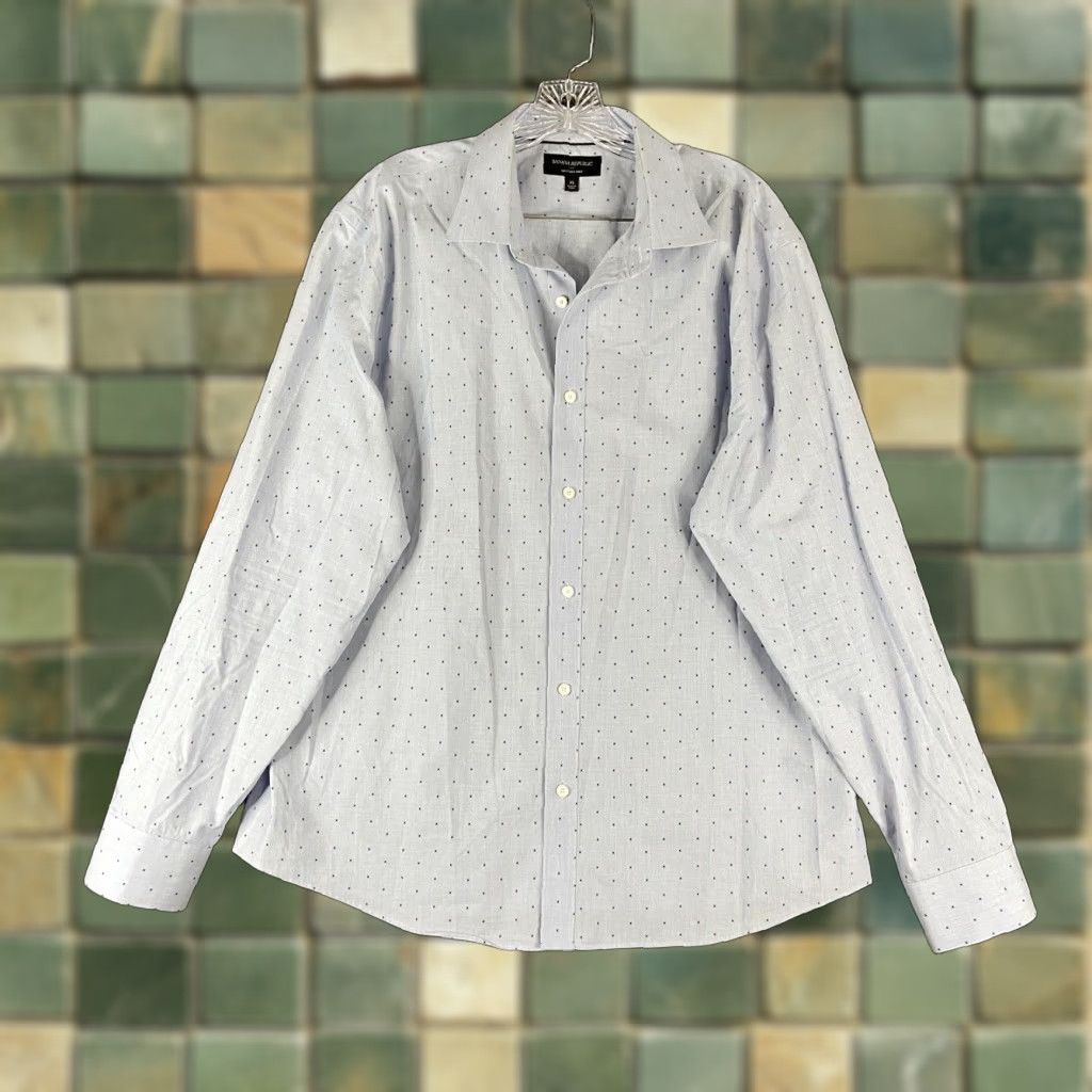 Banana Republic Banana Republic Button-Up Shirt Long Sleeve Men XL Blue Untucked Shirt Mens Size 46R - 1 Thumbnail