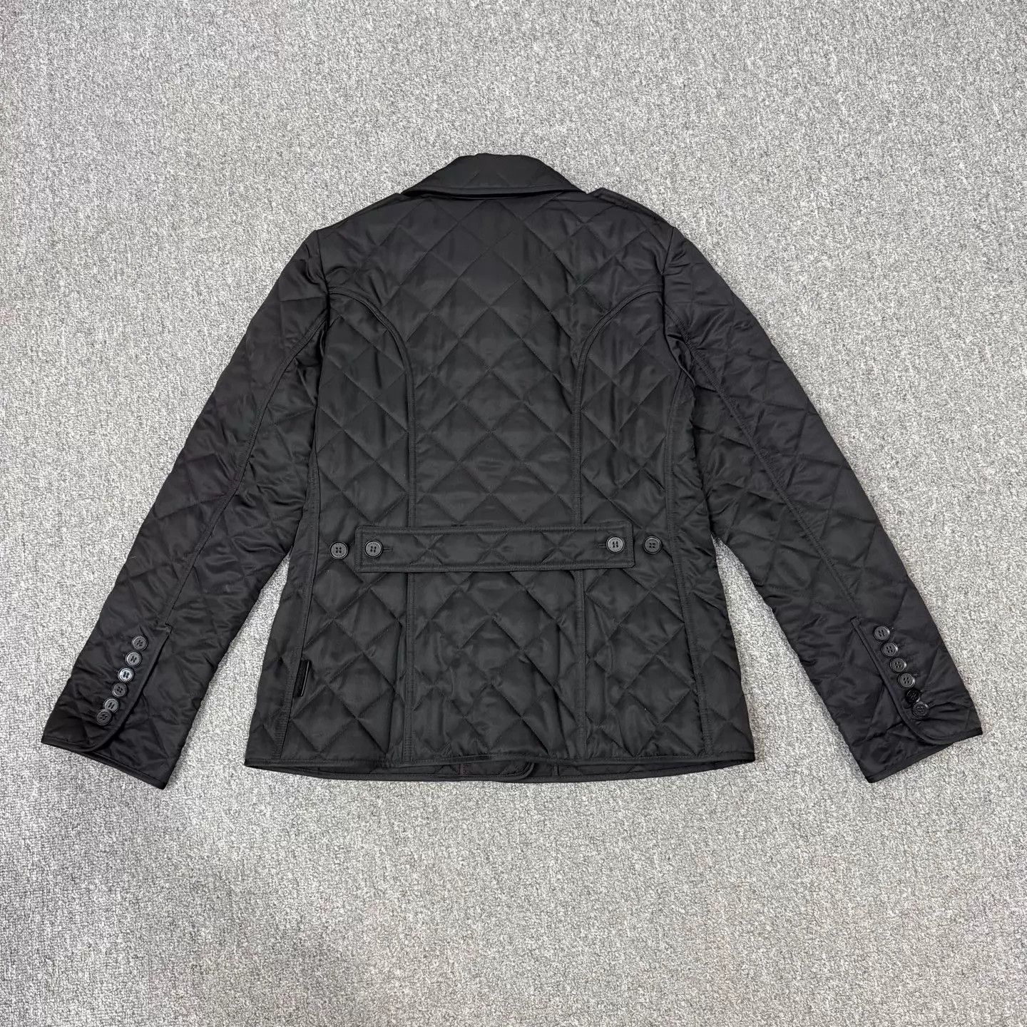 Burberry Burberry black check puffer jacket L mint Size L / US 10 / IT 46 - 2 Thumbnail