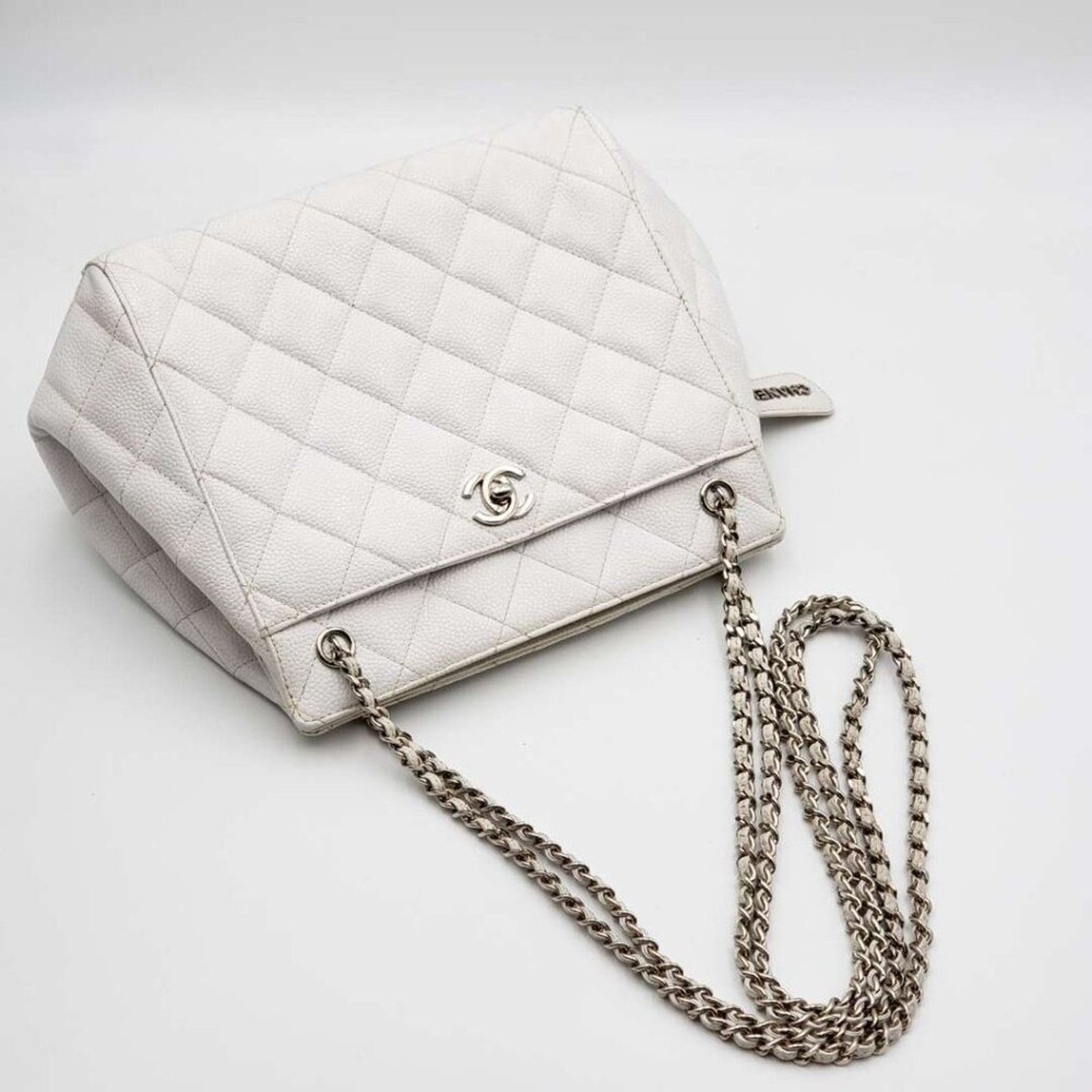 Chanel AUthentic CHANEL Quilted Matelasse CC Logo Caviar Skin Chain Size ONE SIZE - 9 Thumbnail