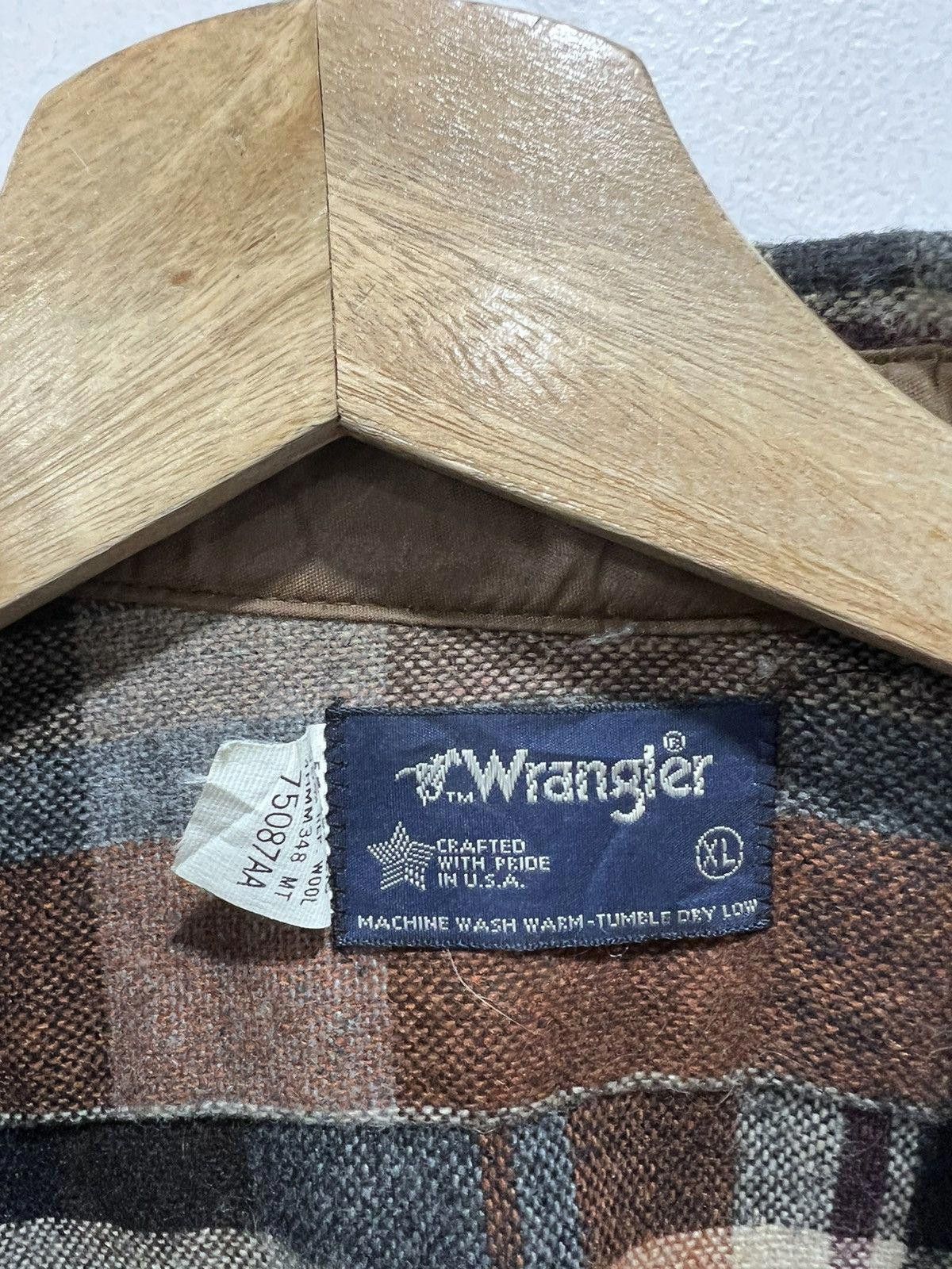 Vintage Vintage 90s Wrangler Plaid Button Up Shirt flannel Size US XL / EU 56 / 4 - 3 Thumbnail