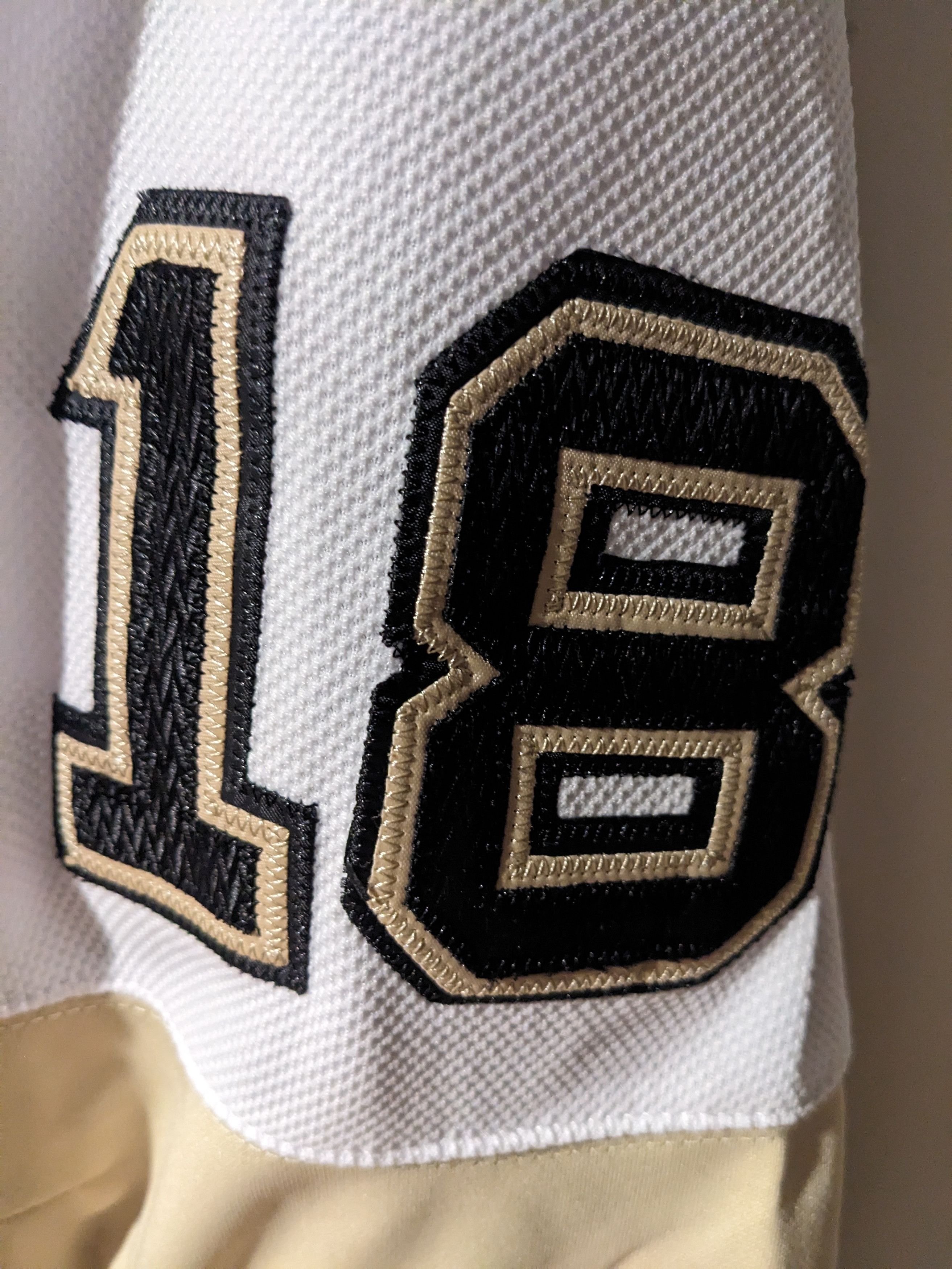 NHL × Vintage Vintage Pittsburgh Penguins James Neal NHL Hockey Jersey Size US XL / EU 56 / 4 - 4 Thumbnail
