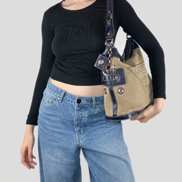 Guess A vintage beige Guess bag with iconic logo Size ONE SIZE - 2 Thumbnail