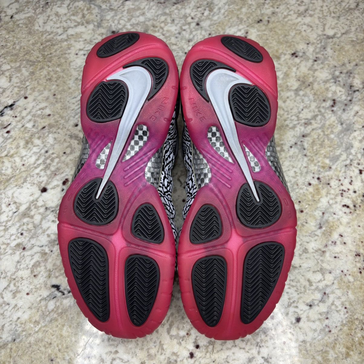 Nike Size 9-Nike Air Foamposite Pro Elephant Print CLEAN NO BOX Size US 9 / EU 42 - 11 Thumbnail