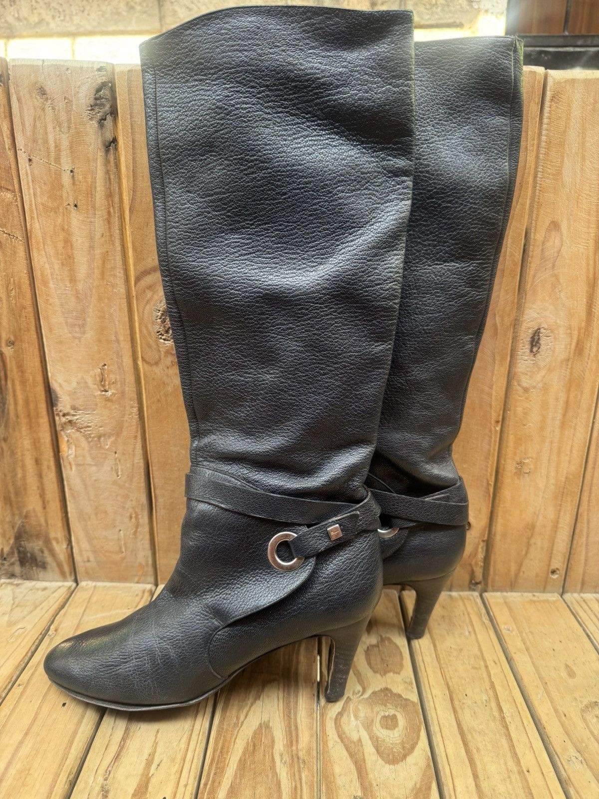 Salvatore Ferragamo Salvatore ferragamo black HI Leather heeled boots sz USA 7G Size US 7 / IT 37 - 9 Thumbnail