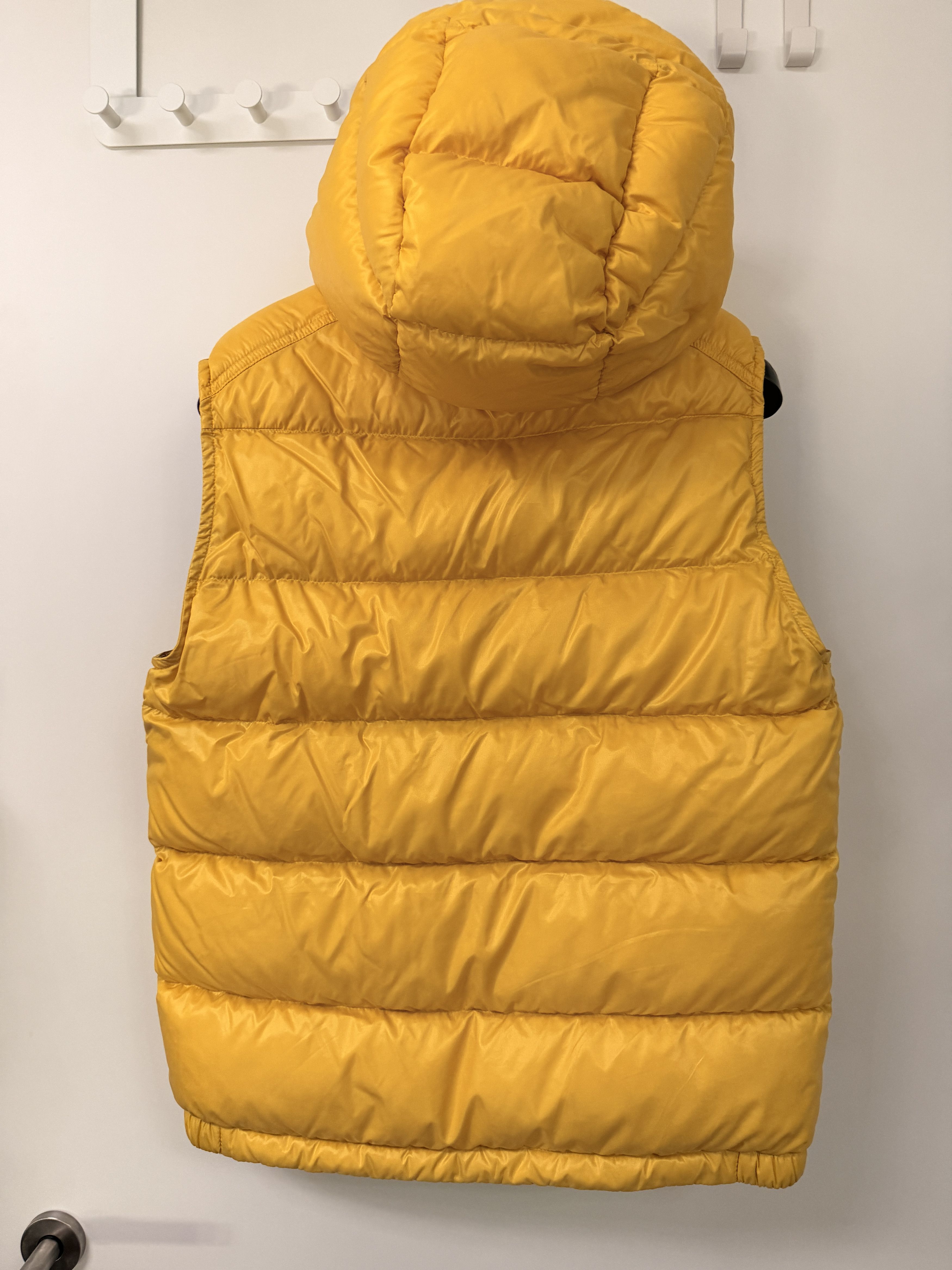Moncler Moncler Vest (size 3) Size US L / EU 52-54 / 3 - 2 Thumbnail