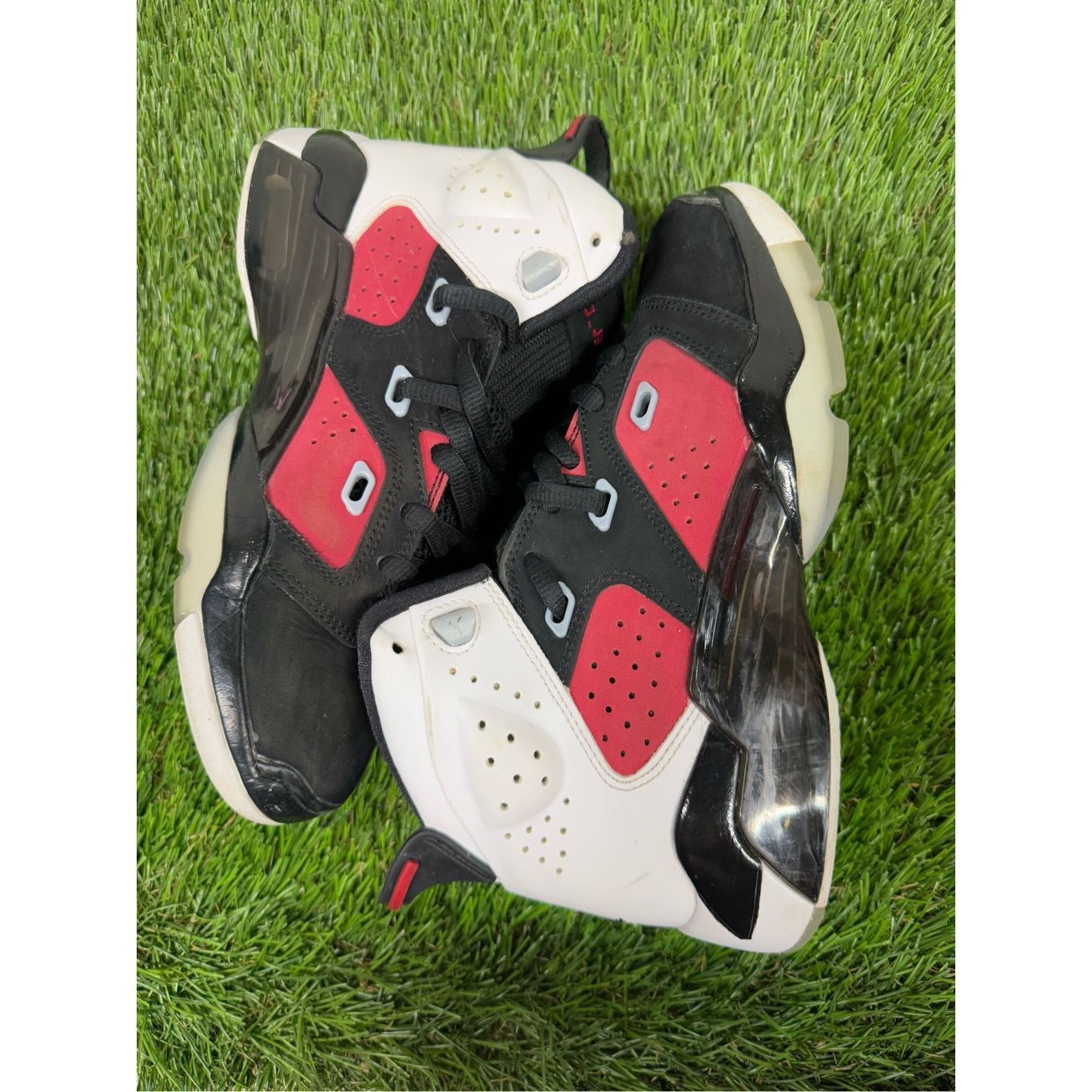 Jordan Brand Nike Boys Air Jordan 6 17 23 DM1159-006 Black Basketball Sho Size US 6 / EU 39 - 7 Thumbnail