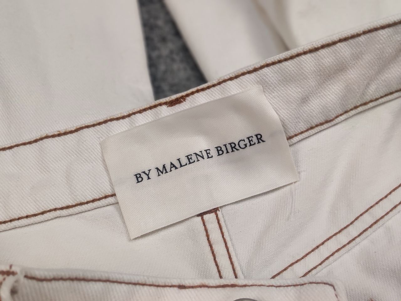 By Malene Birger By Malene Birger Design Wayde White Baggy Wide Leg Jeans Size 28" / US 6 / IT 42 - 17 Thumbnail