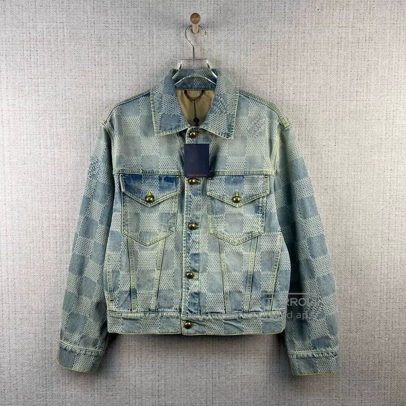 Louis Vuitton Louis Vuitton SS25 checkerboard full-print single-breasted Size US M / EU 48-50 / 2 - 1 Thumbnail