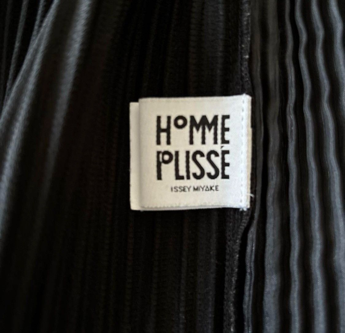 Homme Plisse Issey Miyake Issey Miyake Basics cropped pants Size US 32 / EU 48 - 3 Thumbnail