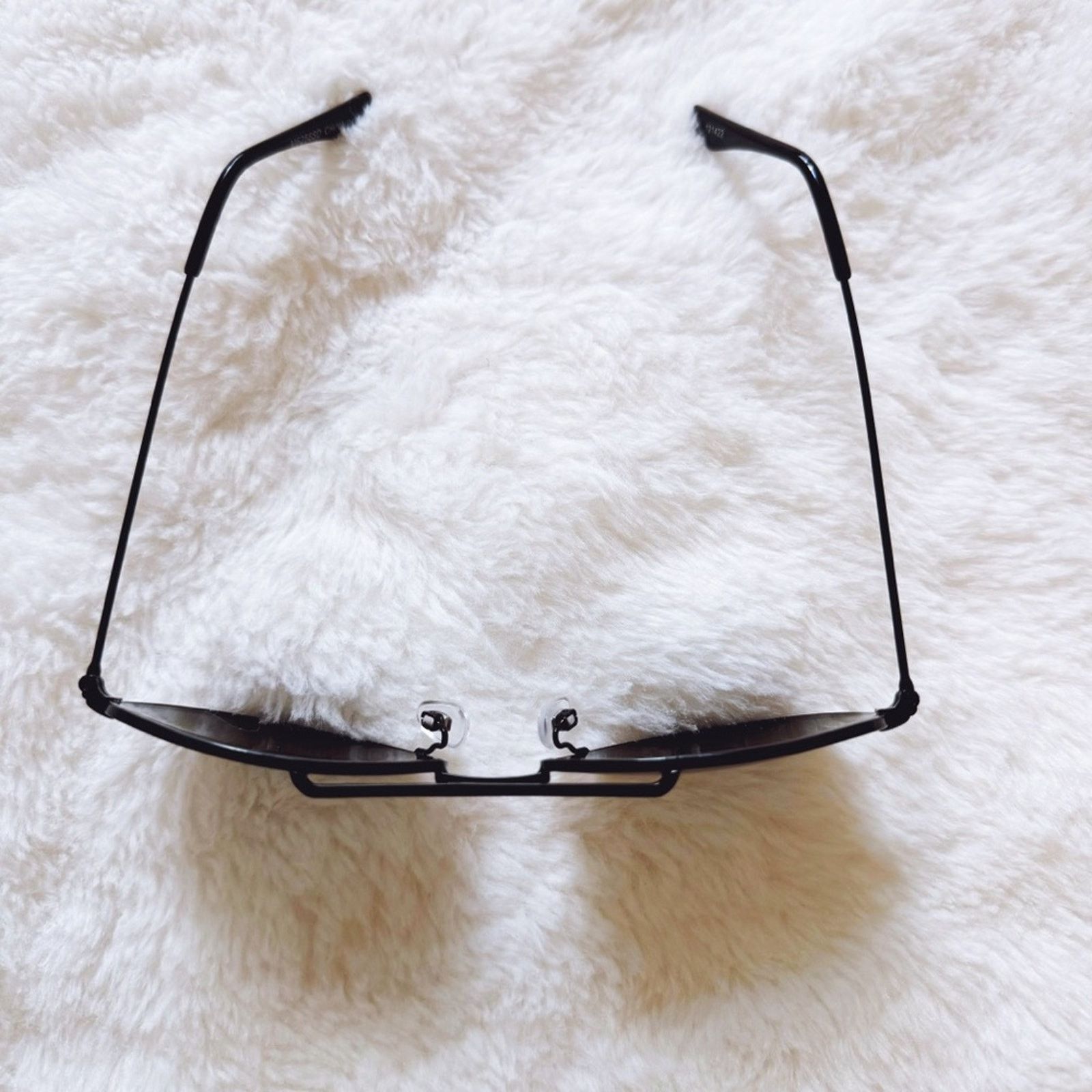Other Tommy Black Minimalist Aviator Sunglasses Size ONE SIZE - 6 Thumbnail
