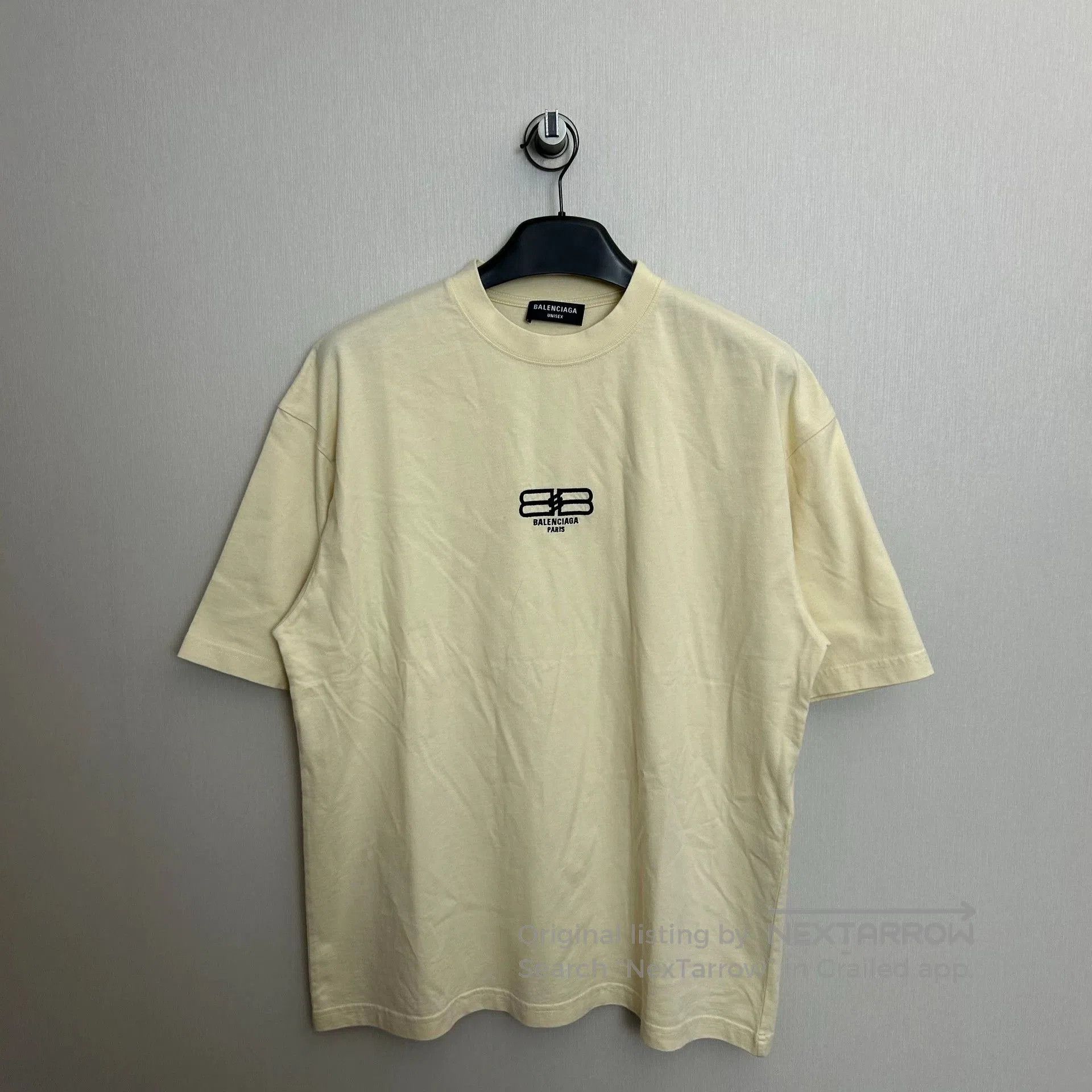 Balenciaga Balenciaga New Beige Lock Button T. Size S / US 4 / IT 40 - 1 Thumbnail