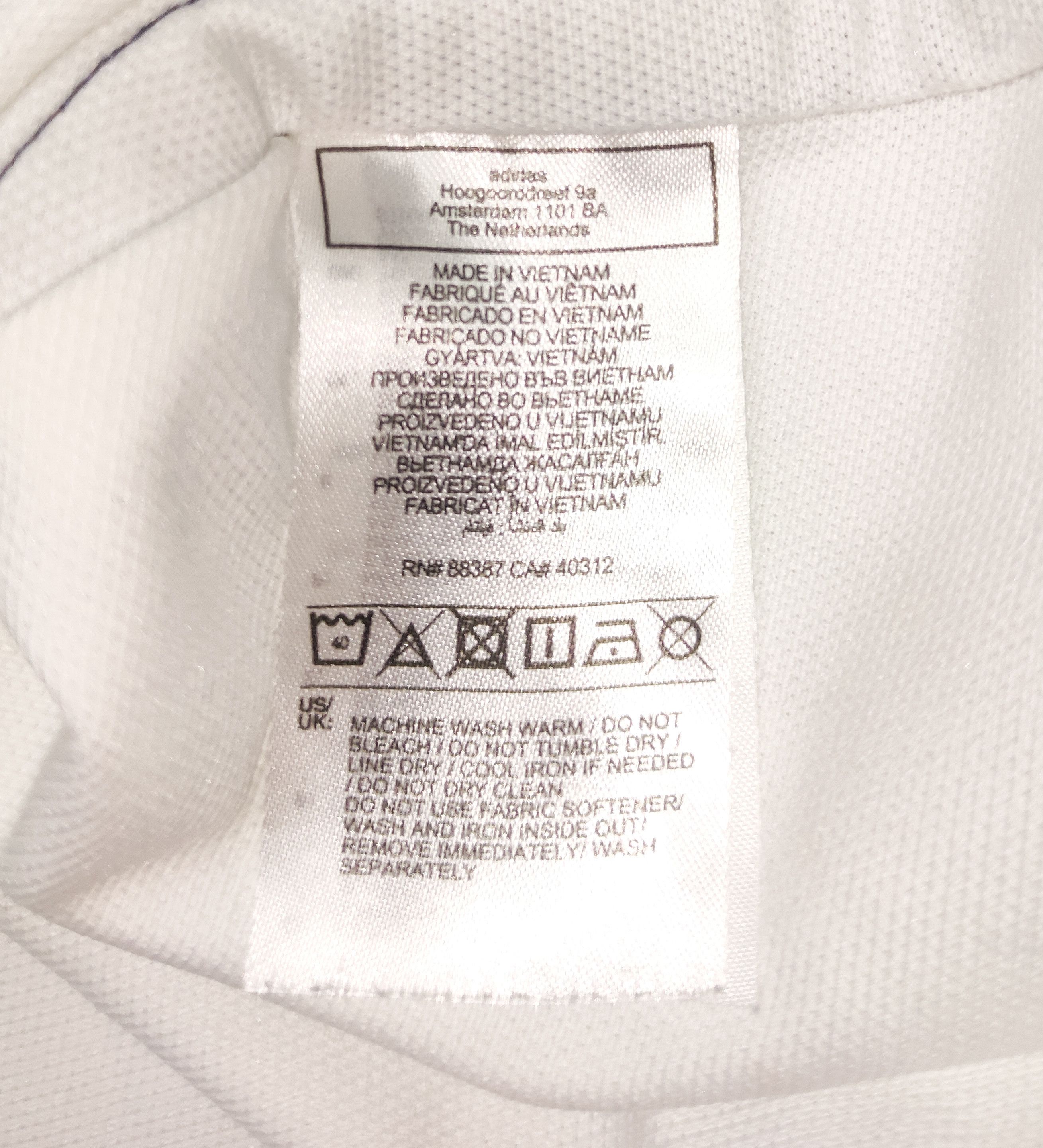 Adidas Real Madrid 2023 2024 Adidas Home Shirt Size US L / EU 52-54 / 3 - 5 Thumbnail