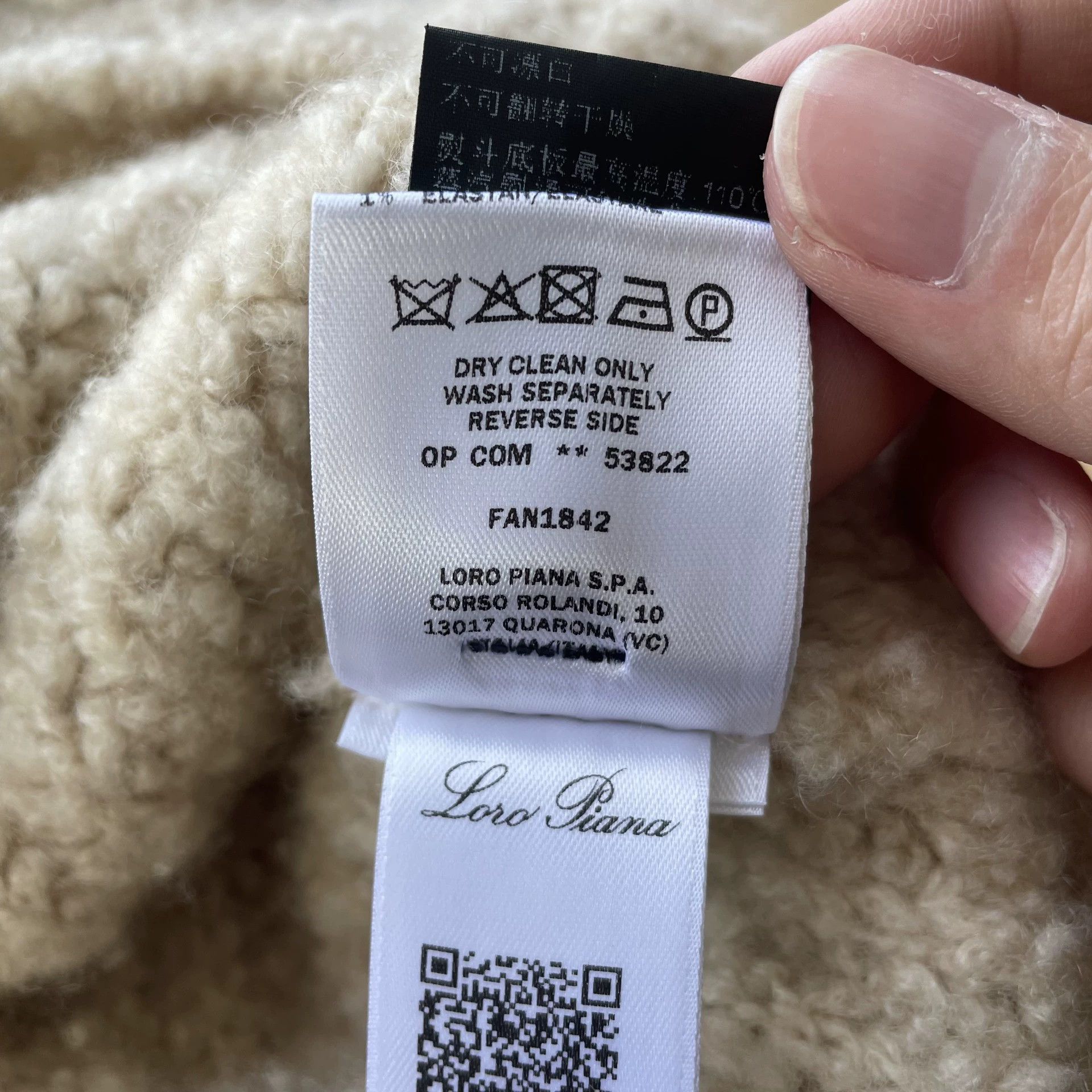 Loro Piana Loro Piana Cashmere Cocoon Turtleneck Women's Cream XS Size XS / US 0-2 / IT 36-38 - 7 Thumbnail