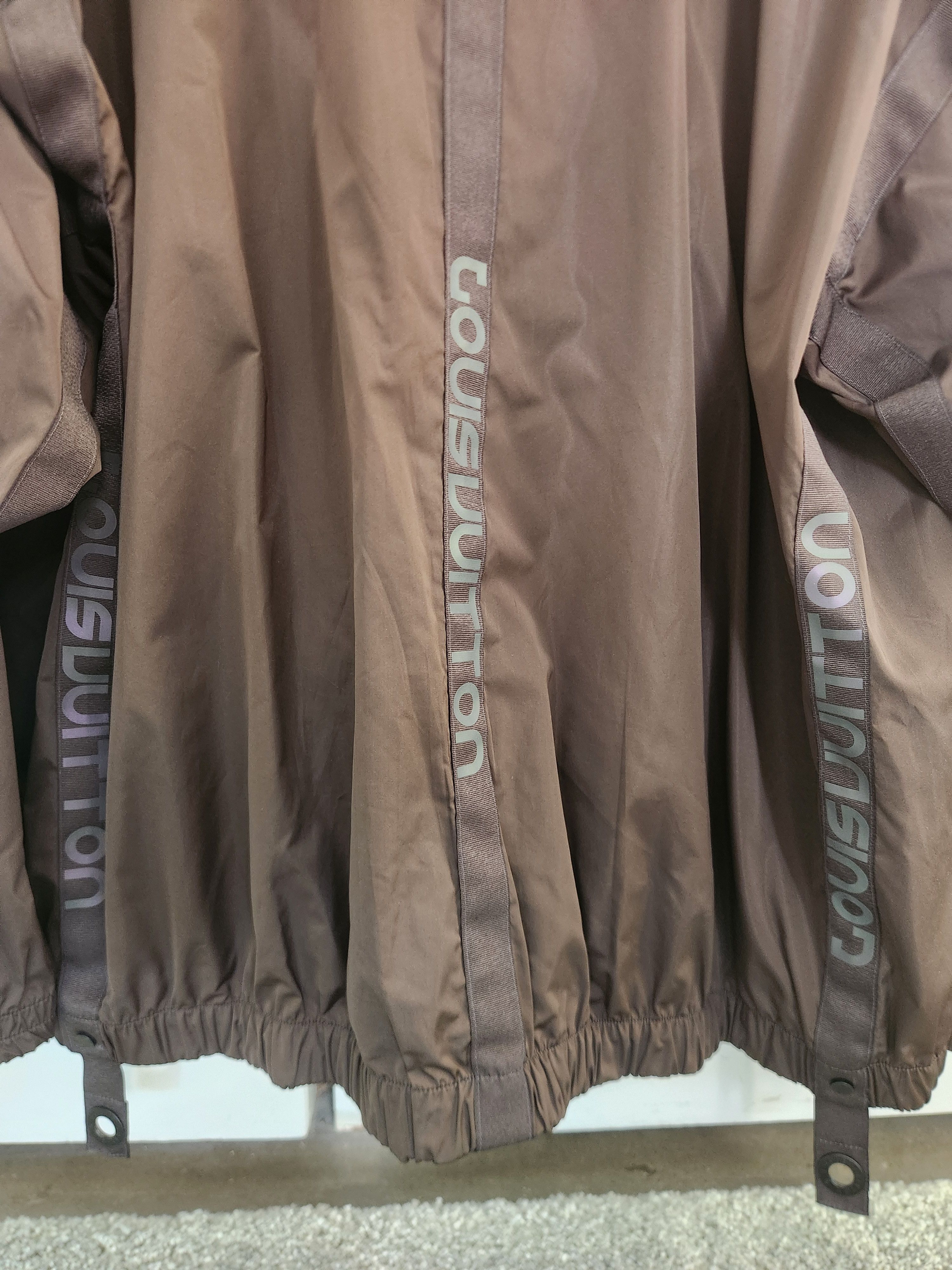 Louis Vuitton LV Light weight spray jacket light brown oversize fit Size US S / EU 44-46 / 1 - 3 Thumbnail
