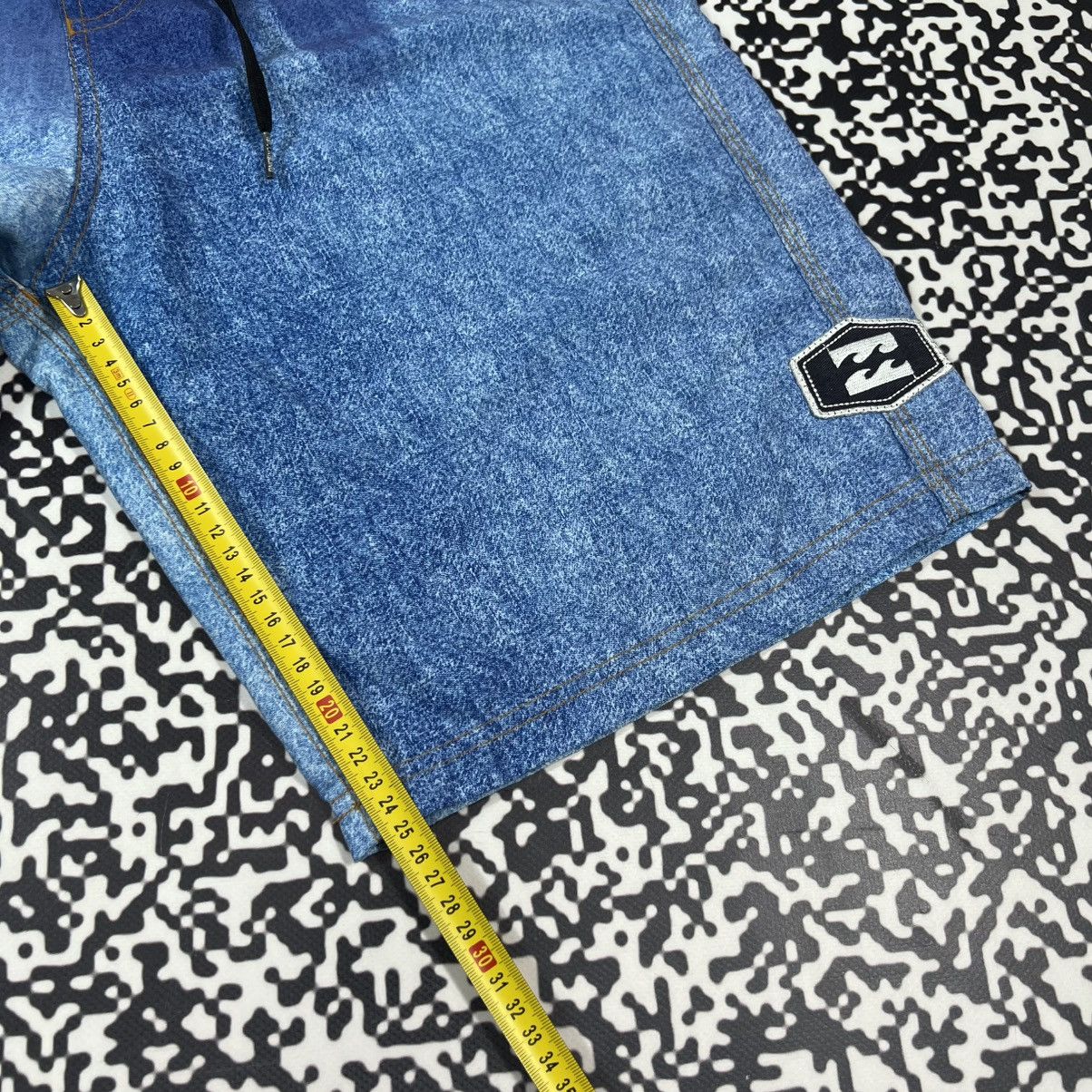 Billabong Vintage Y2K Billabong Wave Print Surf Retro Style Shorts Size US 32 / EU 48 - 17 Thumbnail