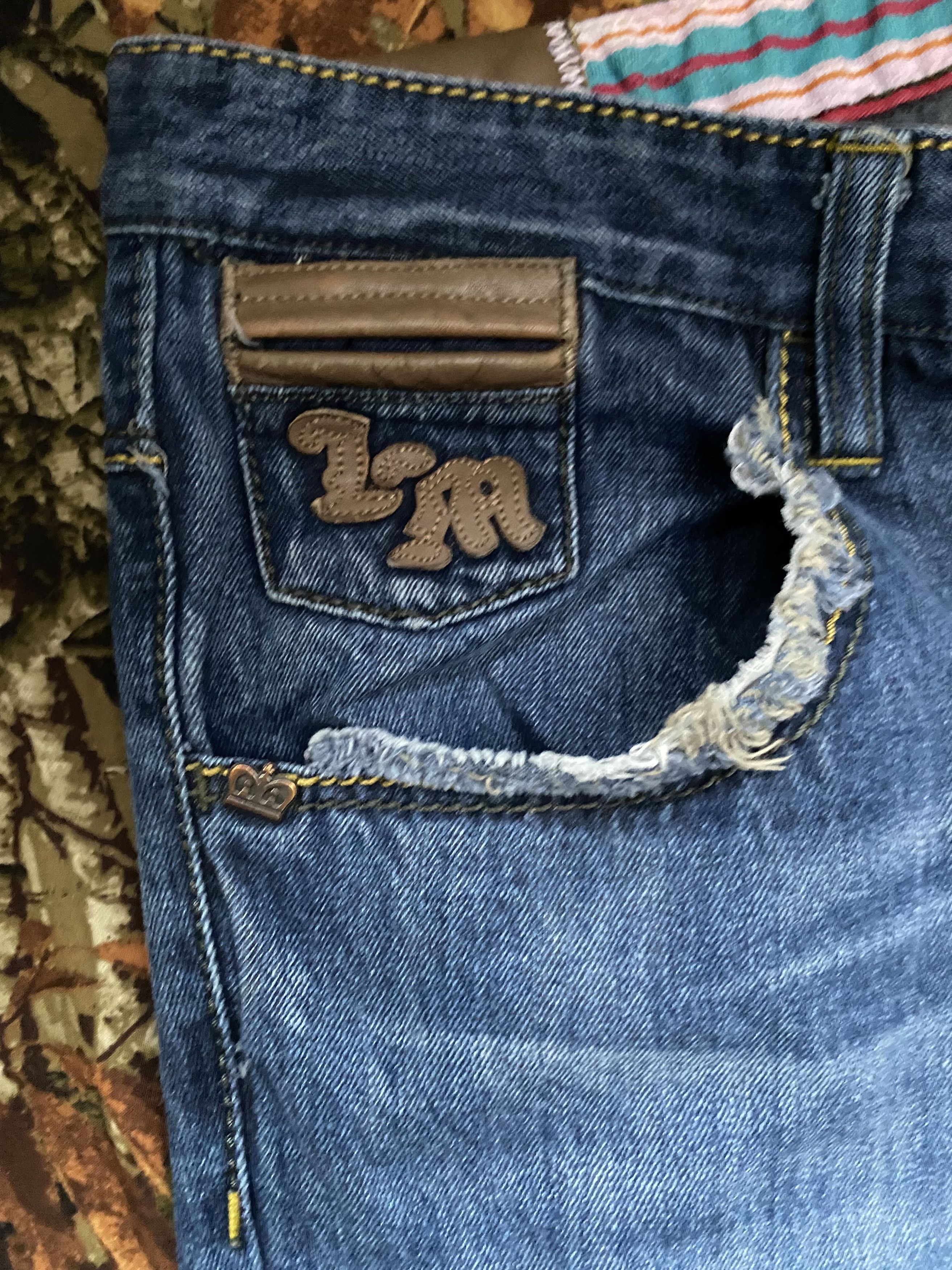 Live Mechanics LIVE MECHANICS DISTRESSED PATCH JEANS Size US 40 / EU 56 - 4 Thumbnail
