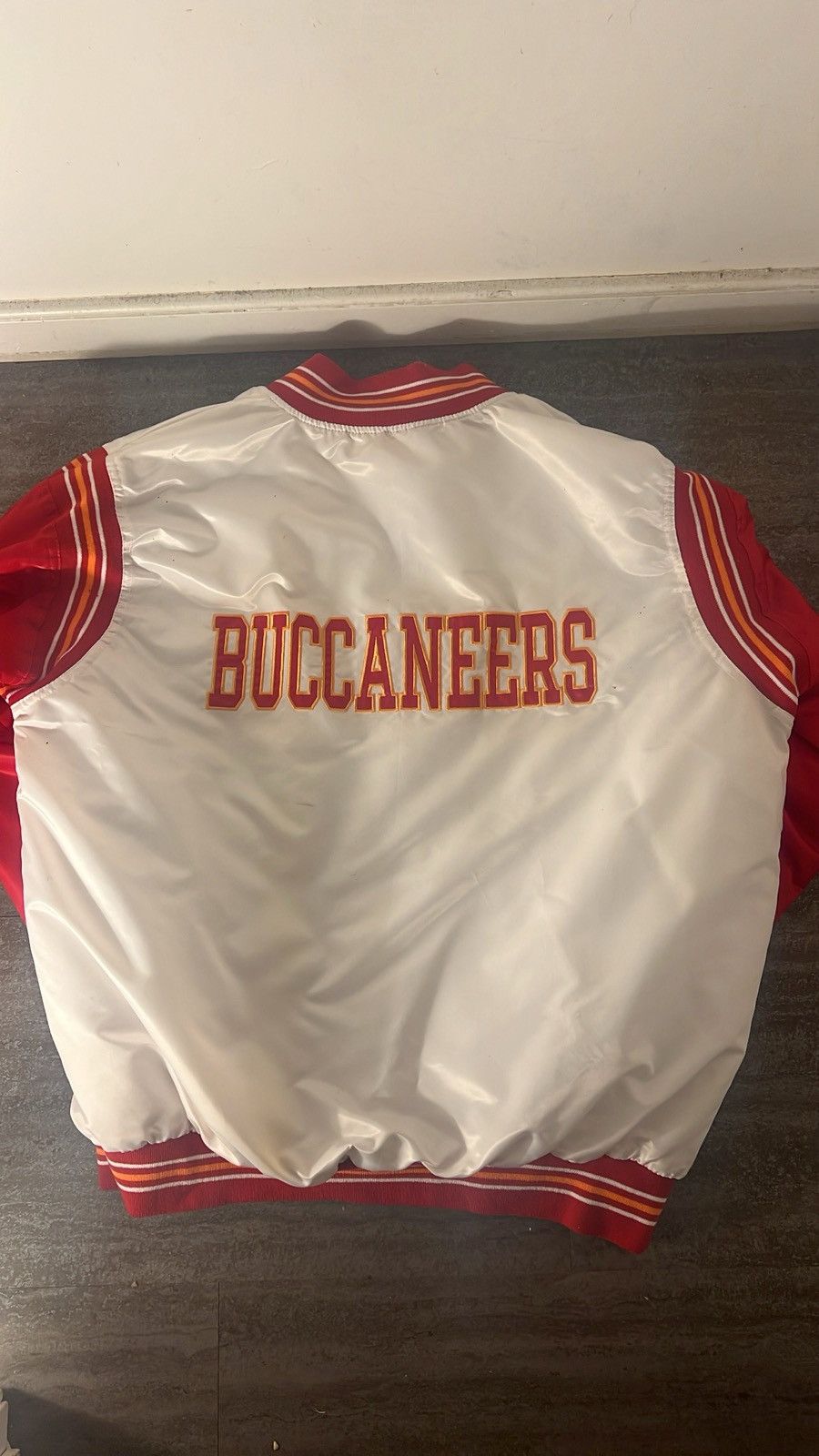 Starter Men's Buccaneers throw back varsity jacket Size US XXL / EU 58 / 5 - 2 Thumbnail