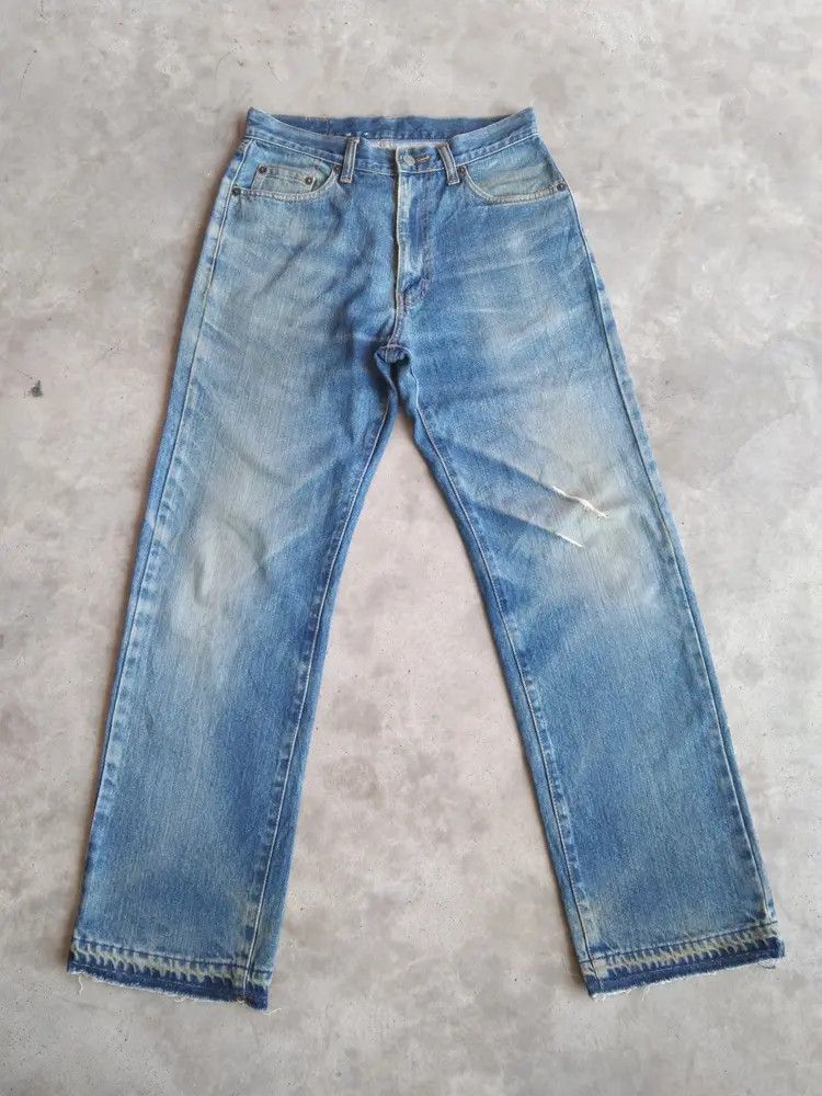 Japanese Brand Vintage Unique Clothing Warehouse Distressed Jeans 28x29 Size US 28 / EU 44 - 1 Thumbnail