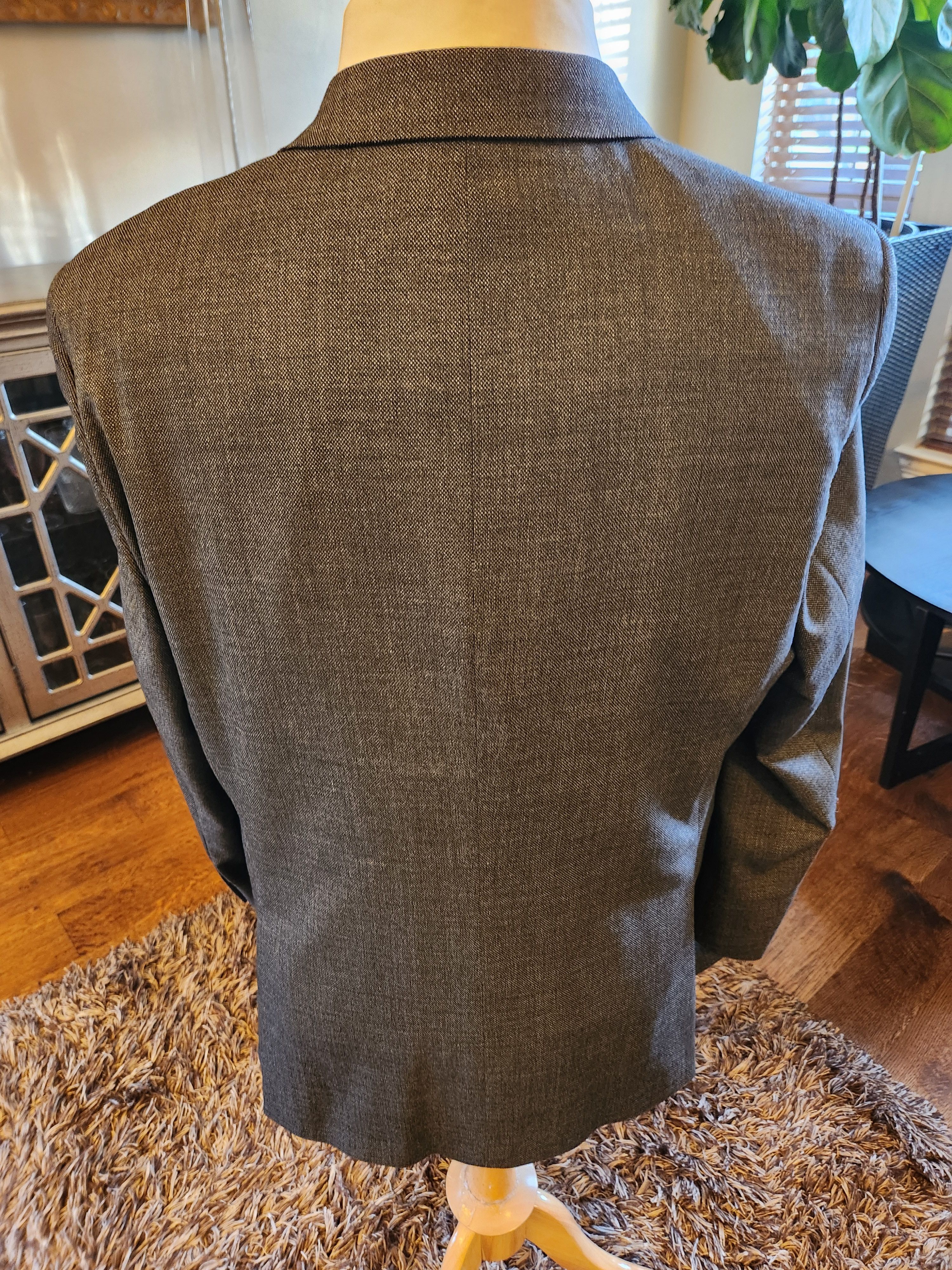 Hart Schaffner Marx New York Fit Men's 100% Wool Gray Suit Size 48R - 3 Thumbnail