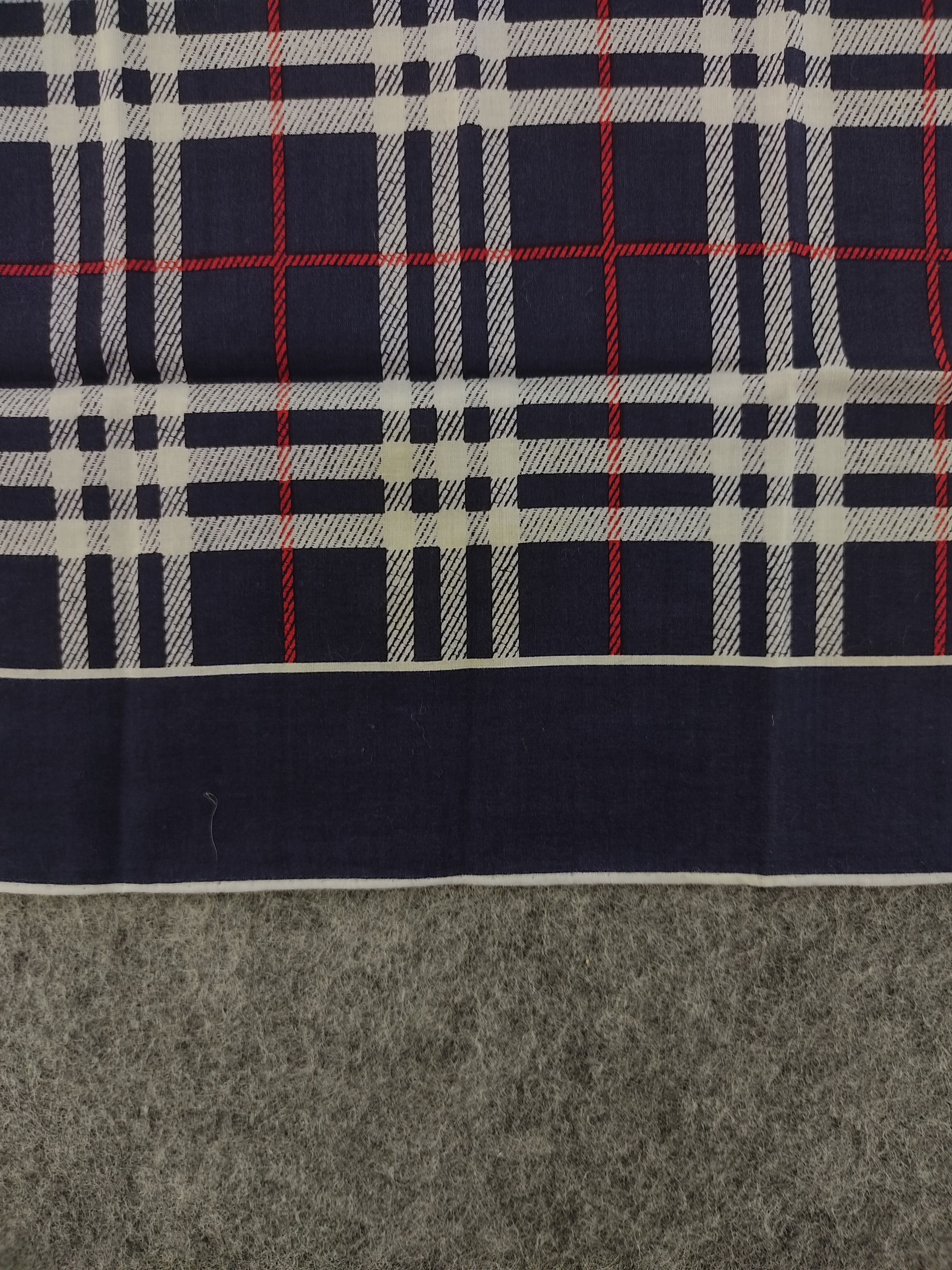 Burberry Vintage Burberry Handkerchief Neckerchief Bandana H063E Size ONE SIZE - 3 Thumbnail