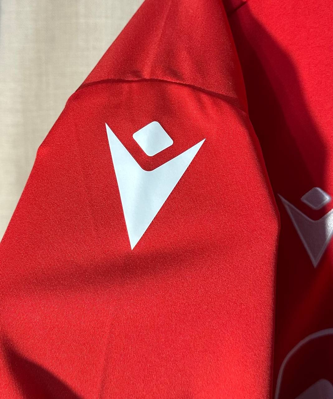 Macron NOTTINGHAM FOREST 2020 2021home Macron football shirt jersey Size US XXL / EU 58 / 5 - 4 Thumbnail