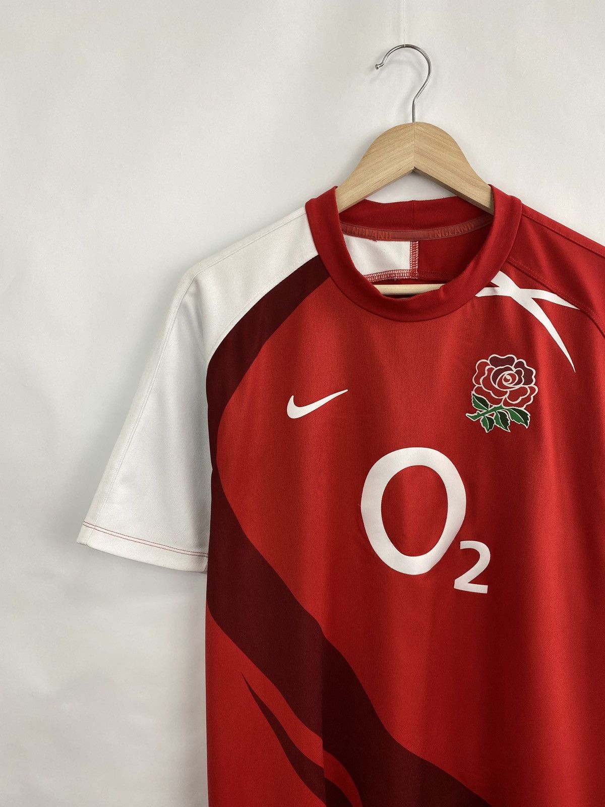 Nike 🏴󠁧󠁢󠁥󠁮󠁧󠁿 Vintage Nike Rugby England t-shirt rare retro Y2K hype Size US L / EU 52-54 / 3 - 2 Thumbnail