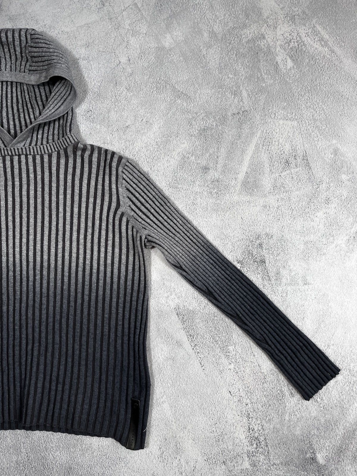 Armani Exchange Vintage Y2K Armani ribbed hooded sweater streetwear M Size US M / EU 48-50 / 2 - 6 Thumbnail
