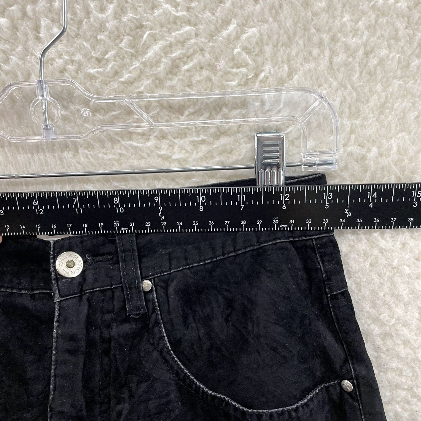 Vintage VINTAGE Y2K Faux Leather Pants Petite Short High Waisted 26 in 27 in Black Xhilaration 6P Womens Glam Rock Size 28" / US 6 / IT 42 - 7 Thumbnail