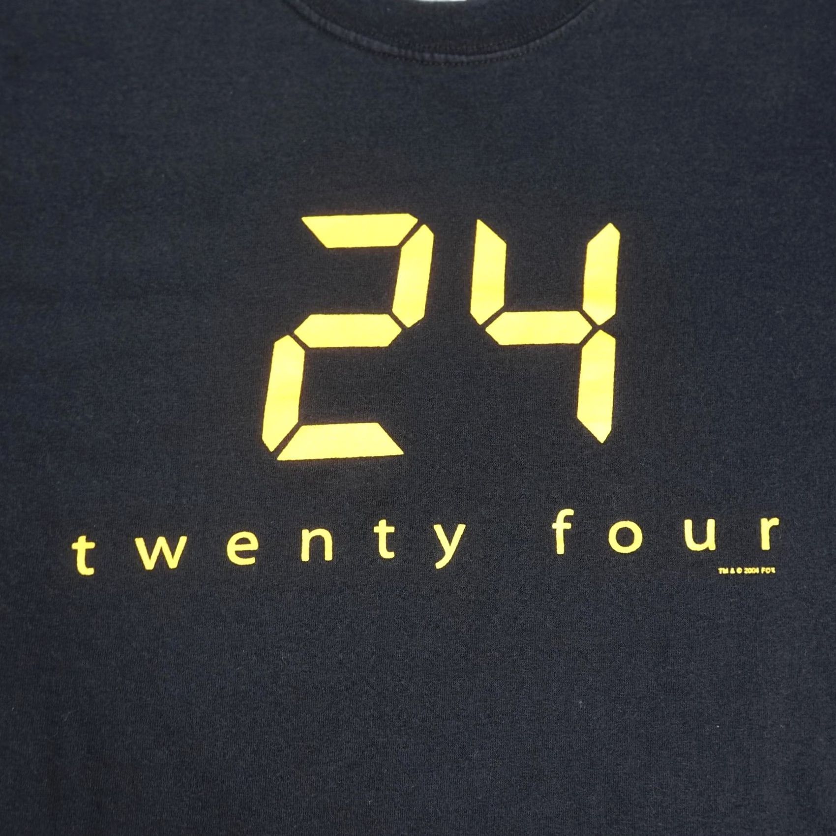 Gildan VINTAGE Gildan 24 Shirt Mens L Black Graphic TV Shows 24 Tee 2004 Size US L / EU 52-54 / 3 - 5 Thumbnail