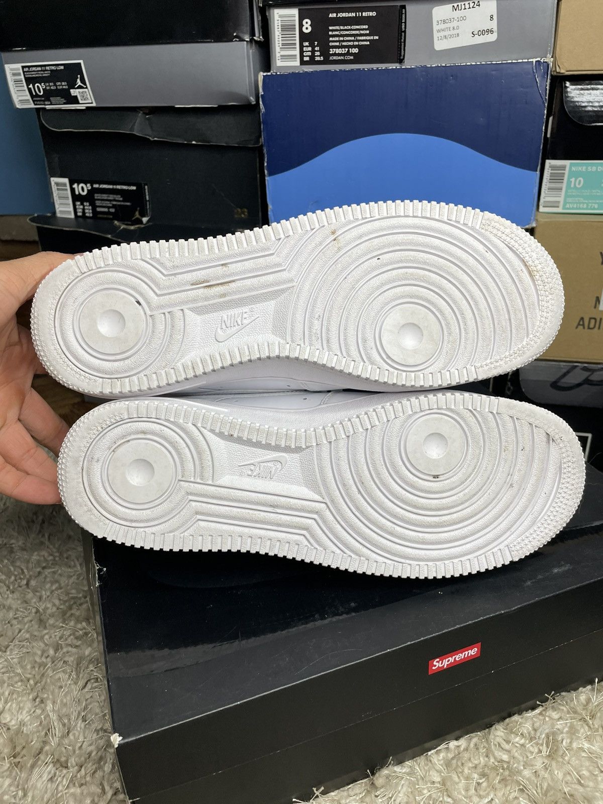 Nike Nike Air Force 1 Triple White Size US 9 / EU 42 - 7 Thumbnail