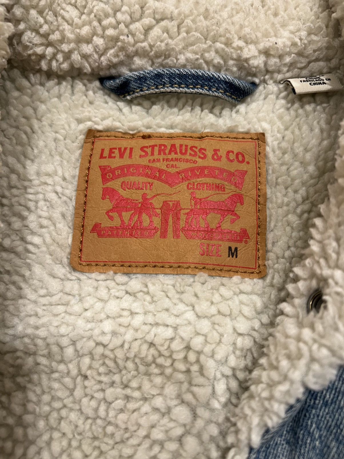 Levi's Levis Sherpa Jacket size M Size US M / EU 48-50 / 2 - 3 Thumbnail