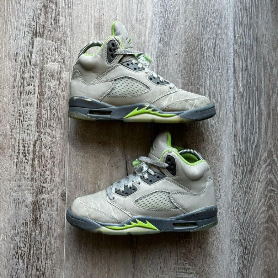Nike NIKE • JORDAN 5 GS Retro "2022 Green Bean" (4.5M) Size US 5 / EU 37 - 3 Thumbnail