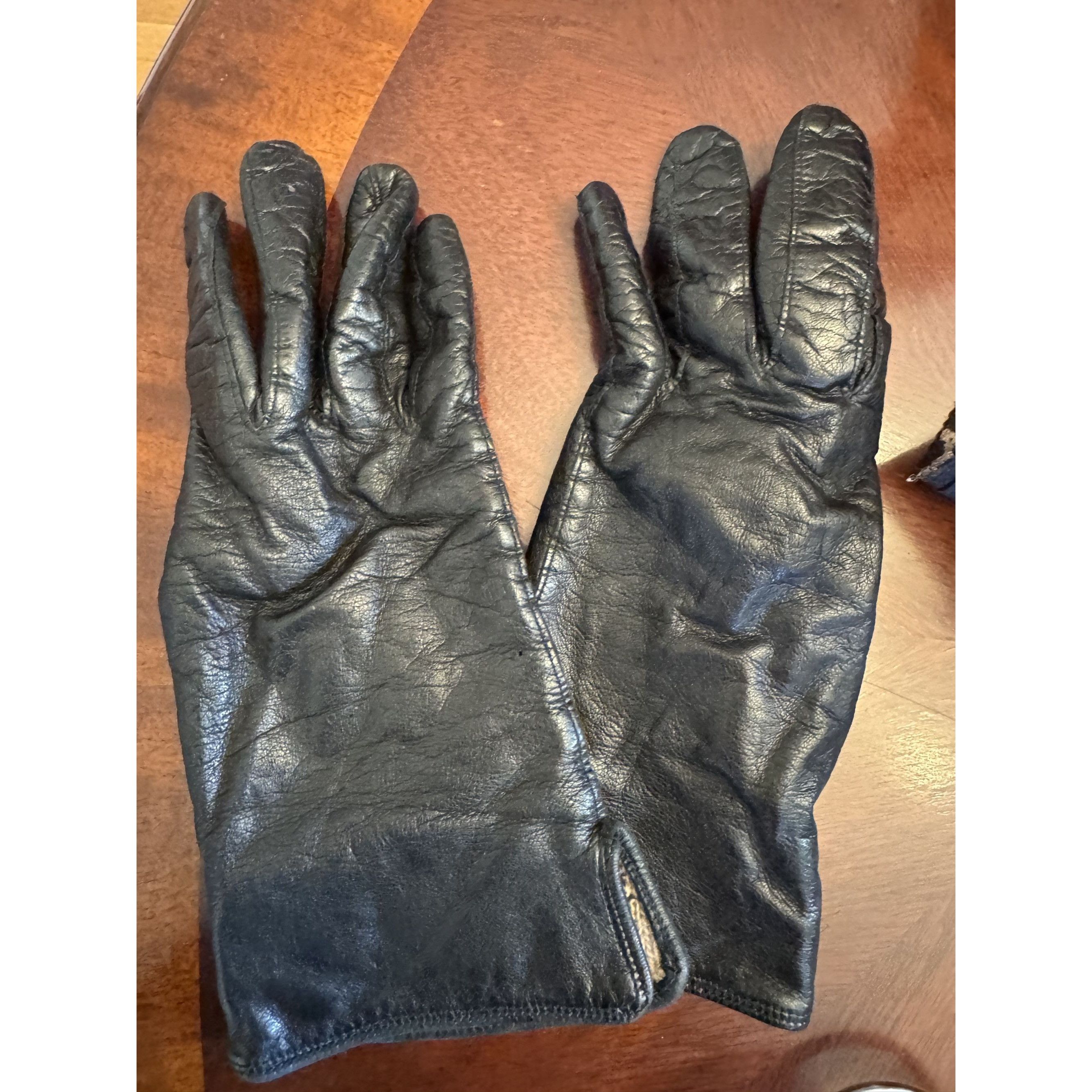 Coach Italy Coach Black Leather Gloves Ladies Size 6.5 w/Cashmere Size ONE SIZE - 5 Thumbnail