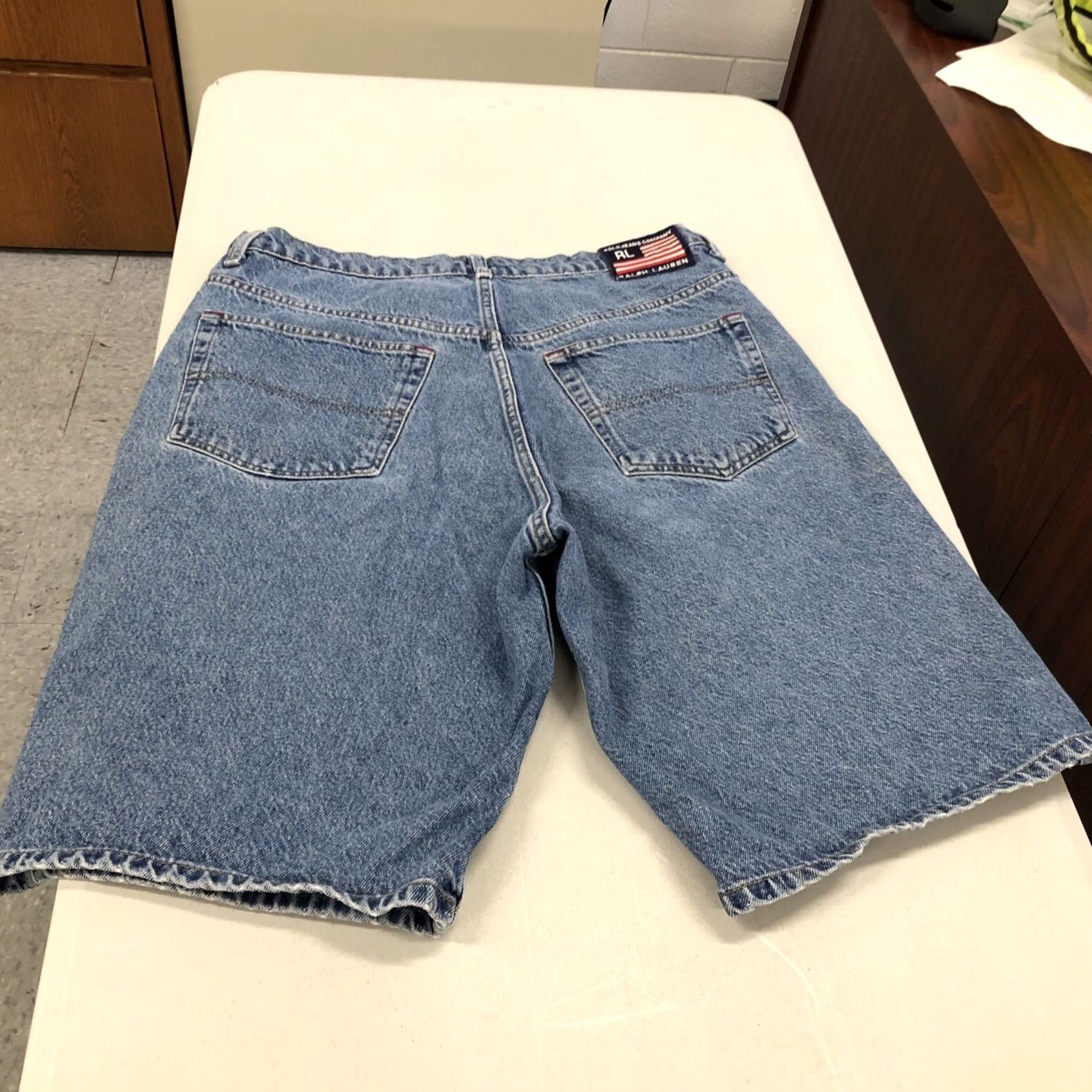 Polo Ralph Lauren VINTAGE Polo Ralph Lauren Denim Shorts Banner Flag 80s 90s Distressed Blue Polo Ralph Lauren Mens 33 34x11 34x11 Regular Inseam 11" Relaxed High Rise Size US S / EU 44-46 / 1 - 3 Thumbnail