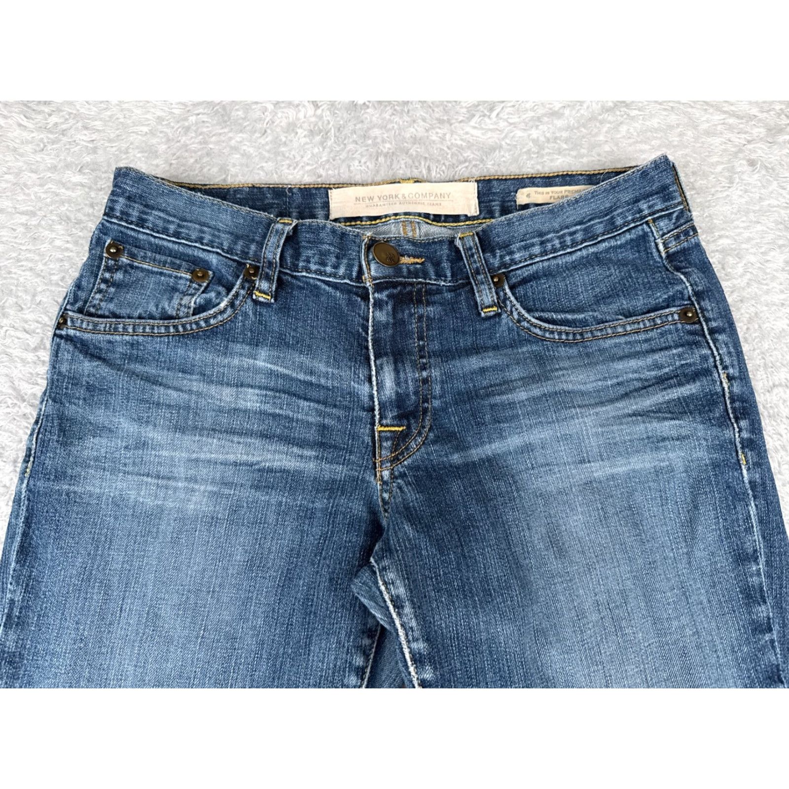 Vintage New York & Company Jeans Womens 4 Blue Denim Premium Flare Cotton Blend 28x33 Size 27" / US 4 / IT 40 - 4 Thumbnail